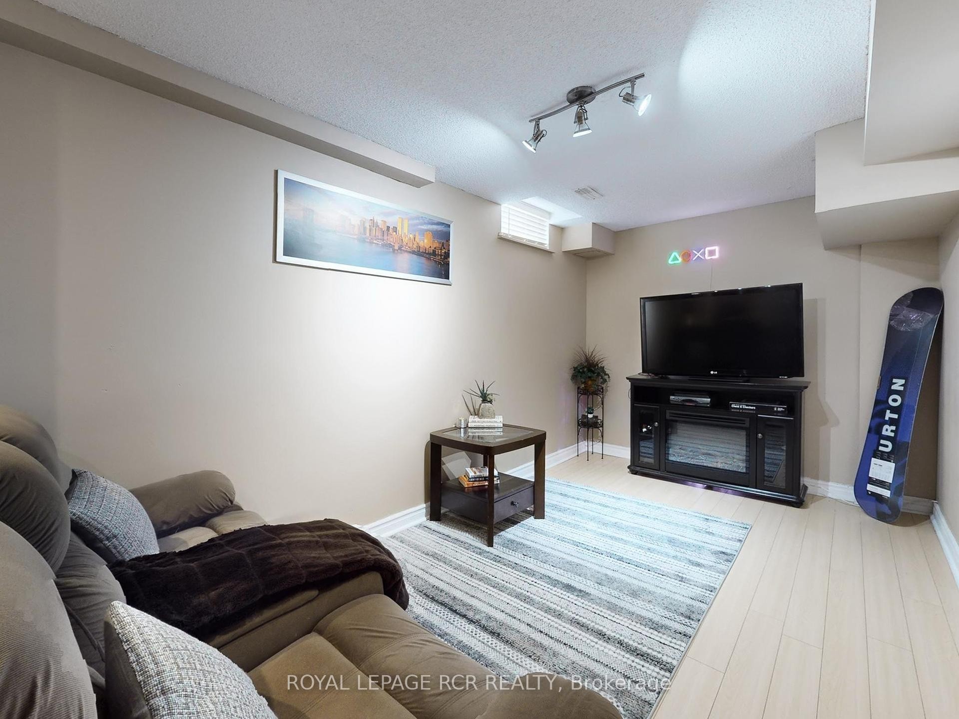 









28


Wakely

Boulevard,
Caledon,




ON
L7E 2G9


