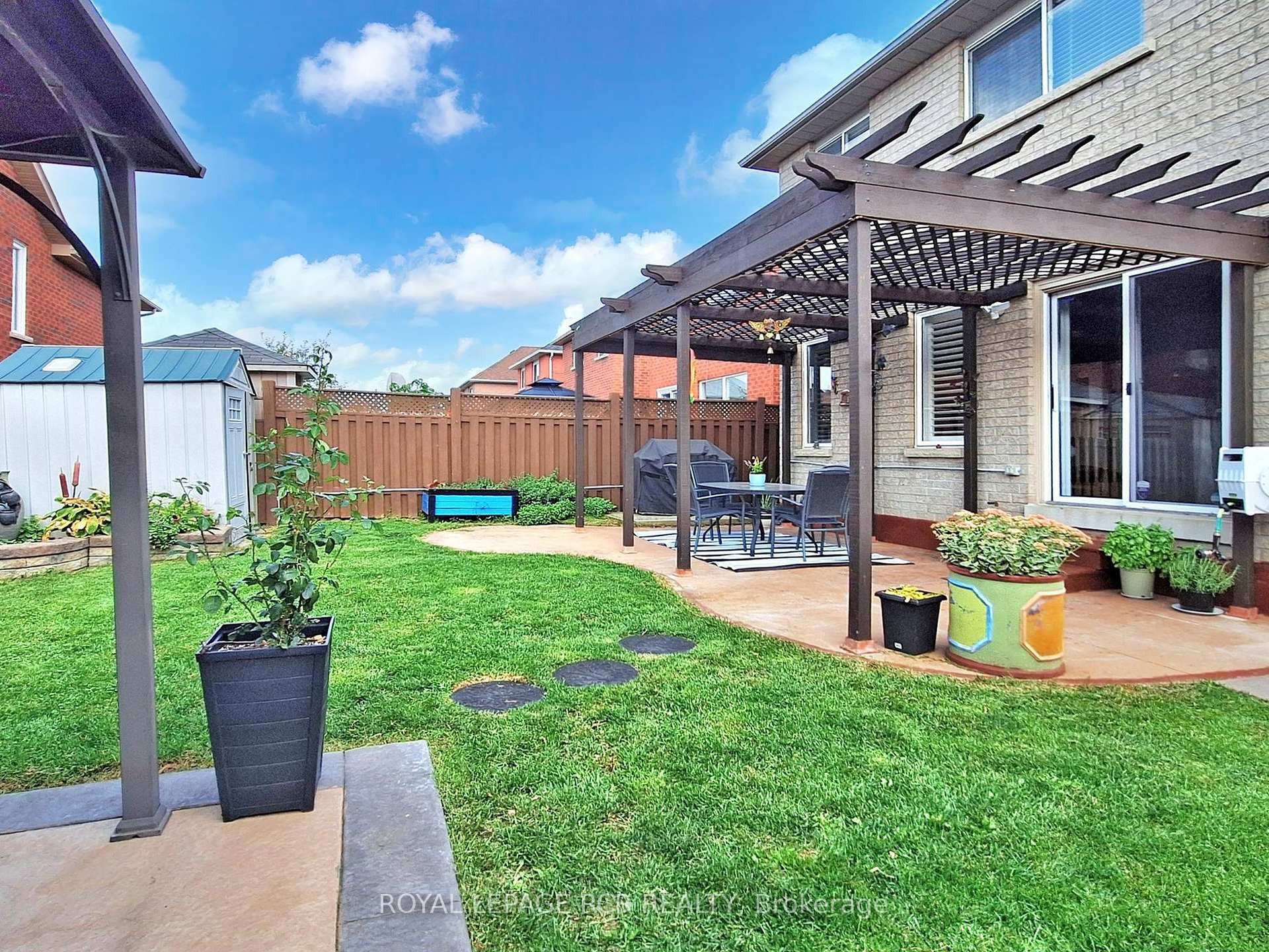 









28


Wakely

Boulevard,
Caledon,




ON
L7E 2G9

