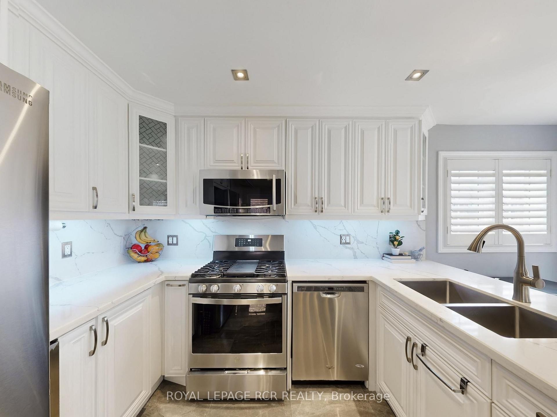 









28


Wakely

Boulevard,
Caledon,




ON
L7E 2G9


