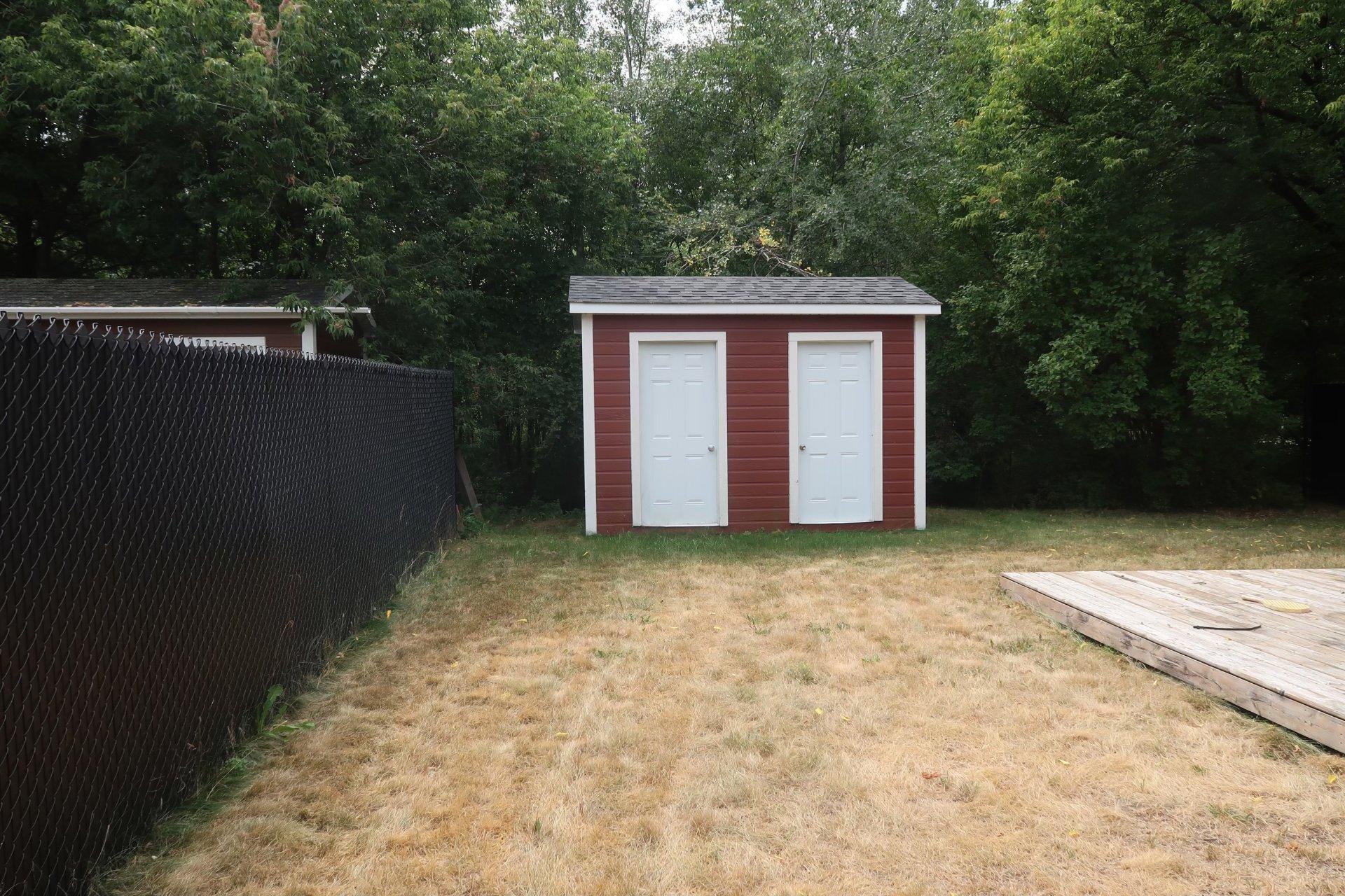









899


Rue Paul-Émile-Borduas

,
Saint-Lin/Laurentides,




QC
J5M2S5

