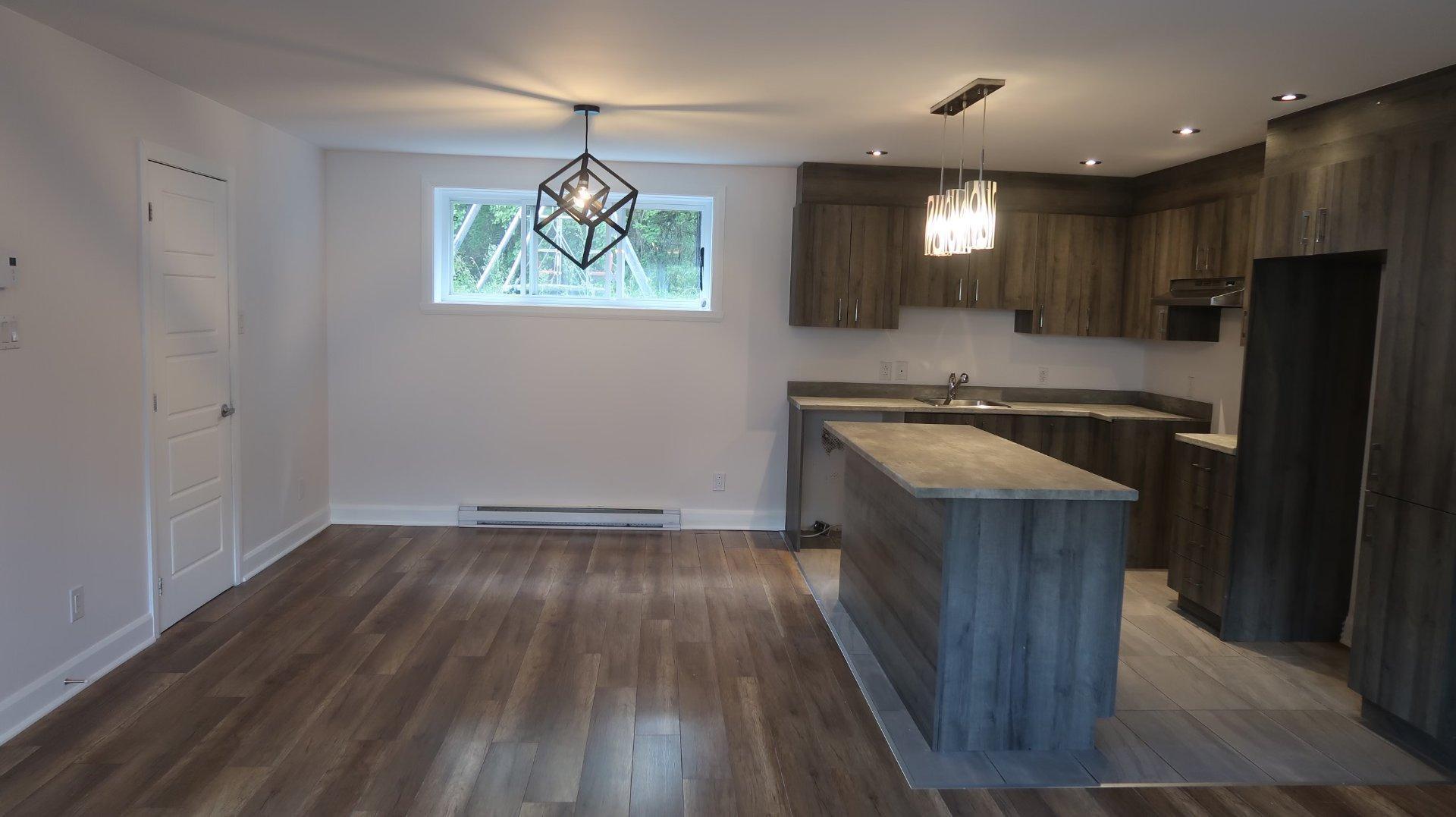 









899


Rue Paul-Émile-Borduas

,
Saint-Lin/Laurentides,




QC
J5M2S5

