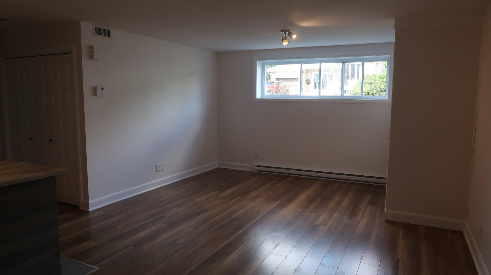 









899


Rue Paul-Émile-Borduas

,
Saint-Lin/Laurentides,




QC
J5M2S5


