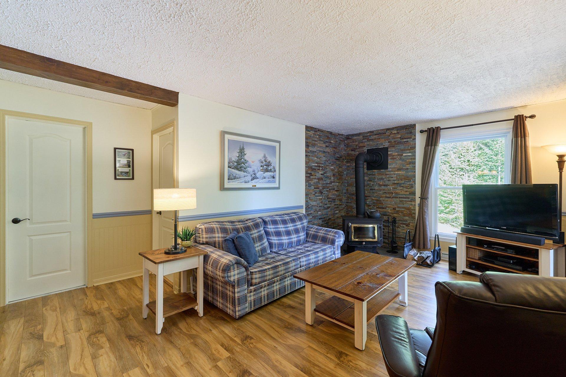 









51


Ch. Favreau

,
Saint-Donat,




QC
J0T2C0


