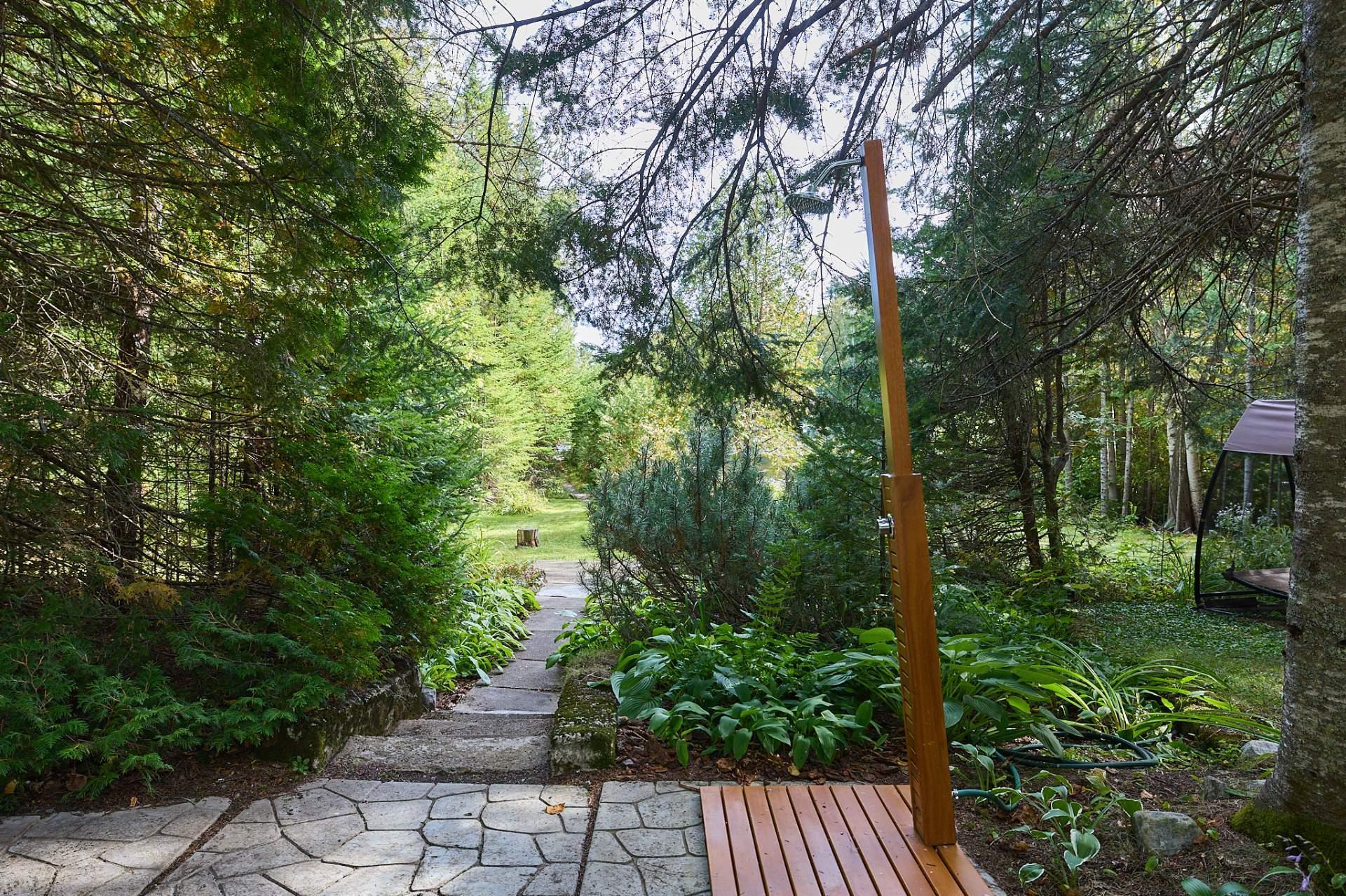 









51


Ch. Favreau

,
Saint-Donat,




QC
J0T2C0

