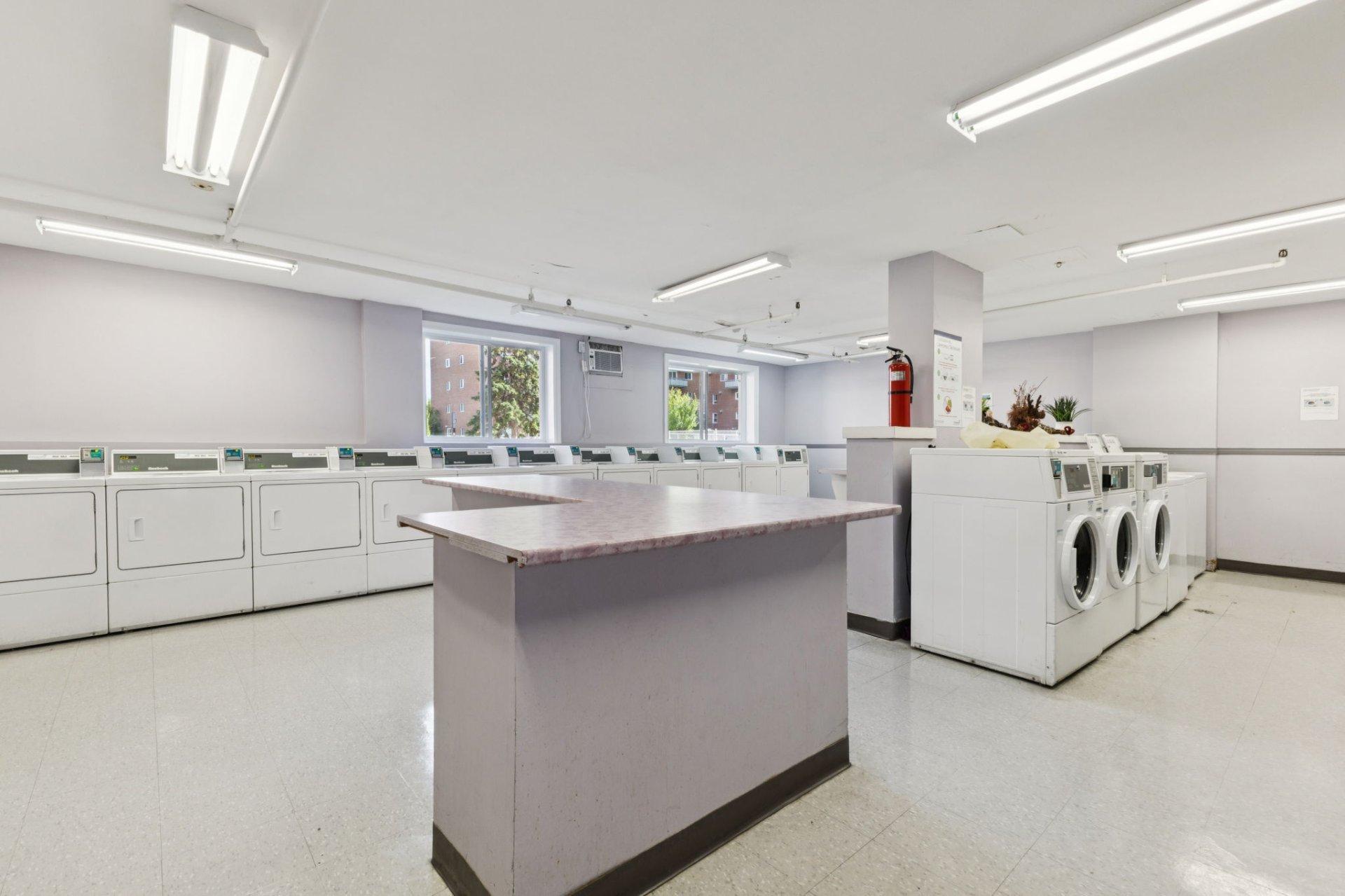 









23


Rue de la Soeur-Jeanne-Marie-Chavoin

, 415,
Gatineau (Hull),




QC
J8Z1V9

