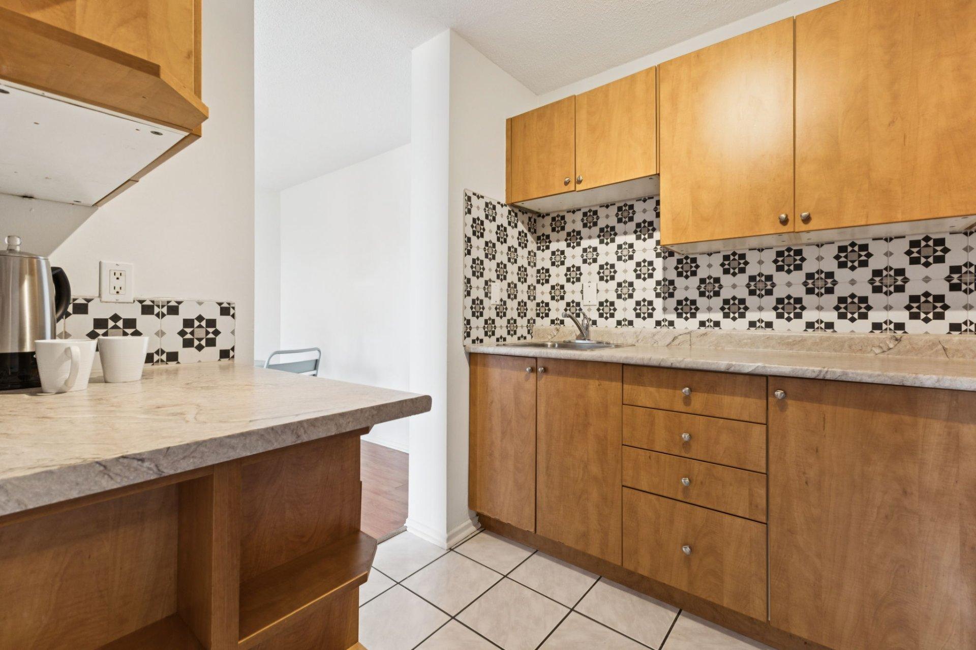 









23


Rue de la Soeur-Jeanne-Marie-Chavoin

, 415,
Gatineau (Hull),




QC
J8Z1V9

