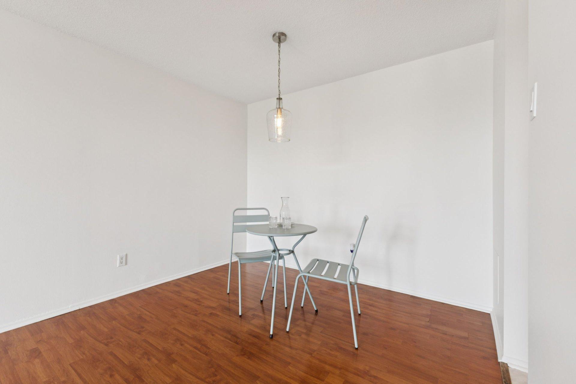 









23


Rue de la Soeur-Jeanne-Marie-Chavoin

, 415,
Gatineau (Hull),




QC
J8Z1V9

