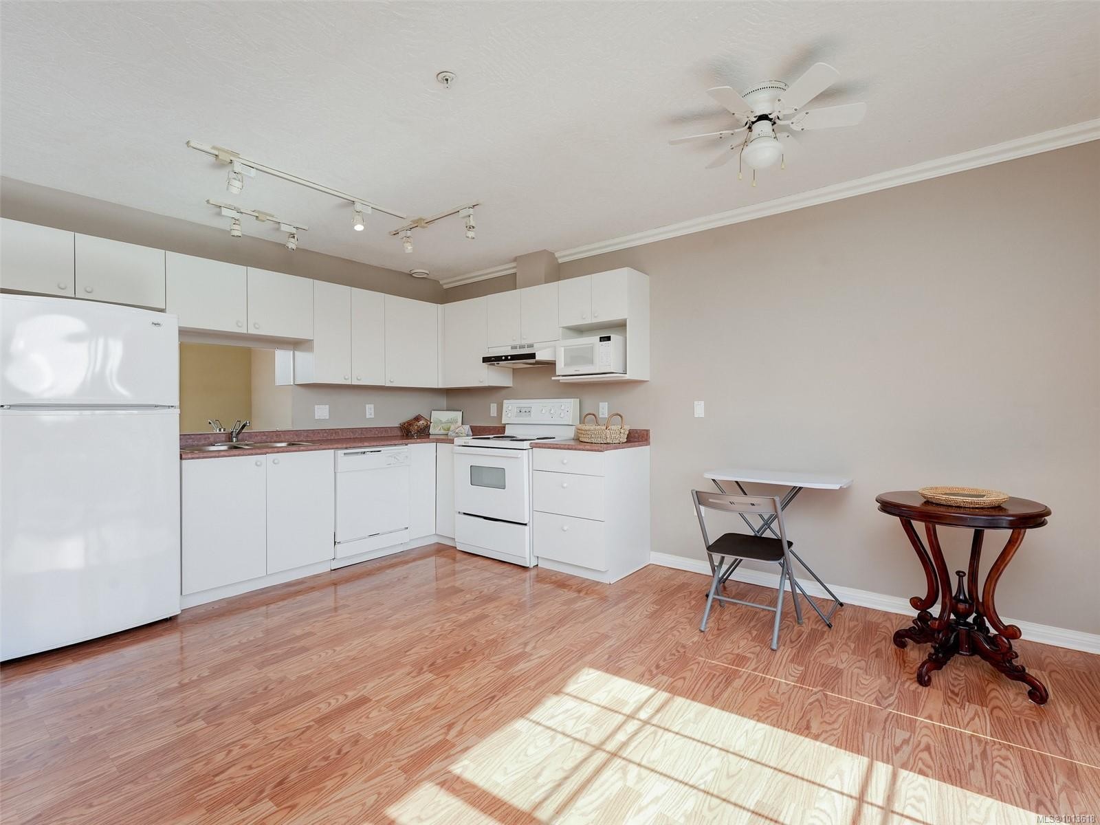 









3133


Tillicum

Rd, 413,
Saanich,




BC
V9A 2B4

