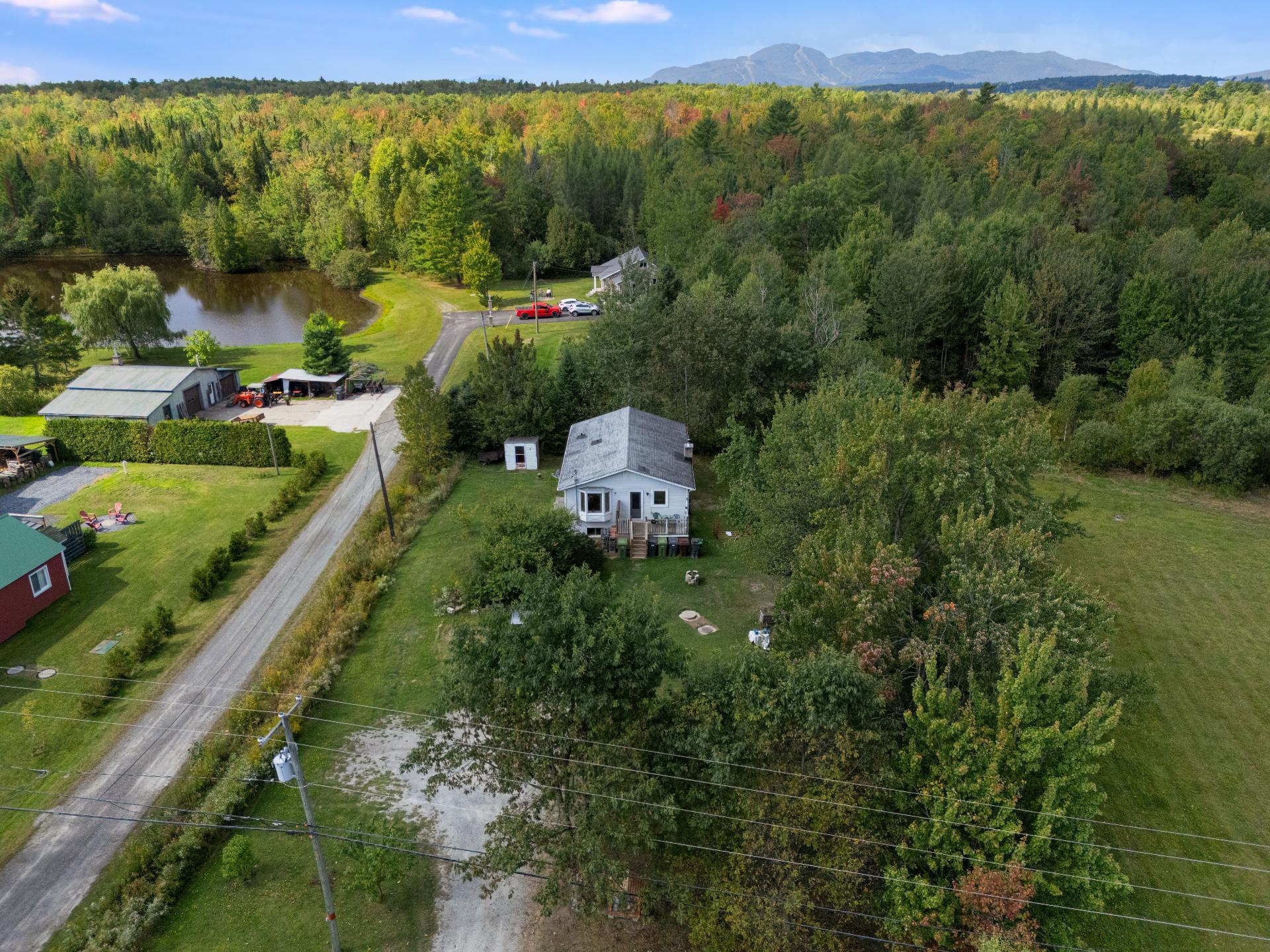 









1480


Ch. Rhéaume

,
Sherbrooke (Brompton/Rock Forest/Saint-Élie/Deauville),




QC
J1N0G9

