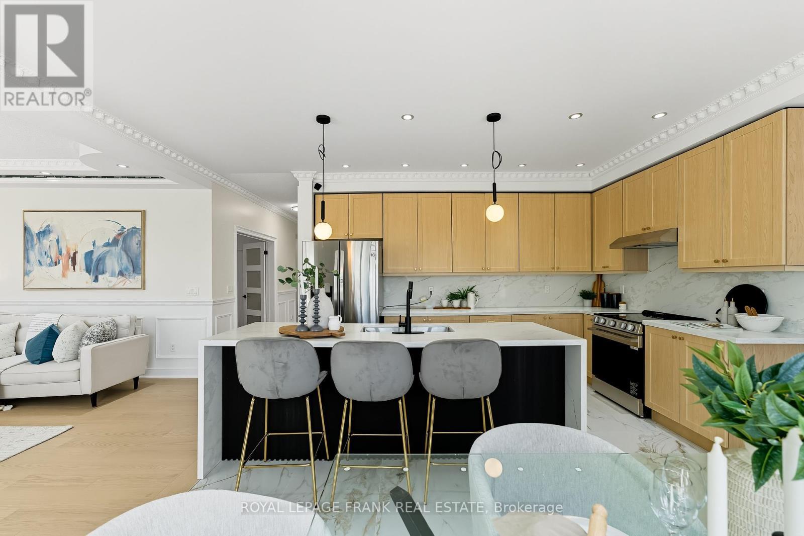 












1842 DOUGLAS LANGTREE DRIVE

,
Oshawa (Taunton),




Ontario
L1K0Y5

