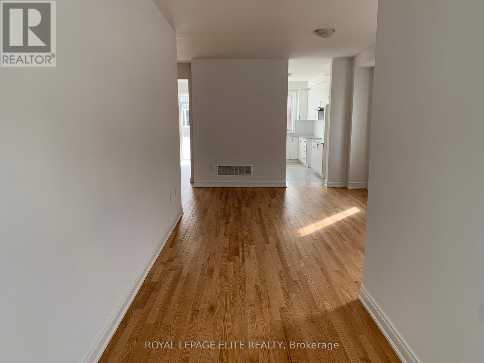 












23 AMBER DRIVE

,
Wasaga Beach,




Ontario
L9Z0R9

