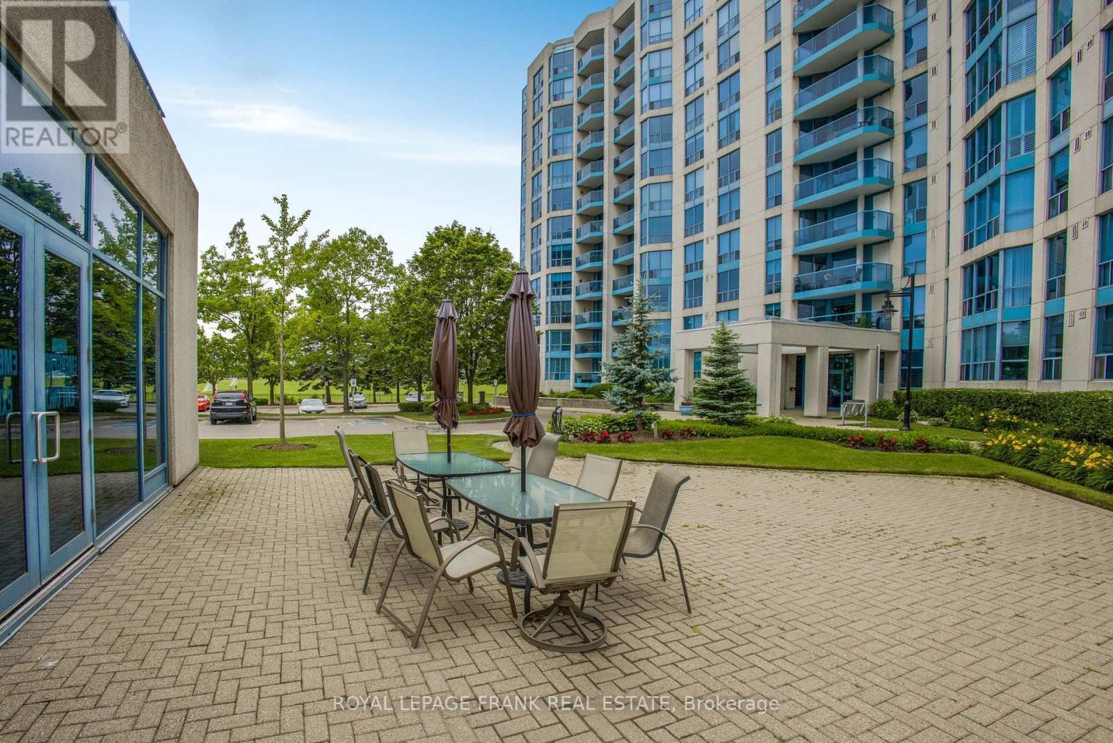 












701 - 340 WATSON STREET W

,
Whitby (Port Whitby),




Ontario
L1N9G1


