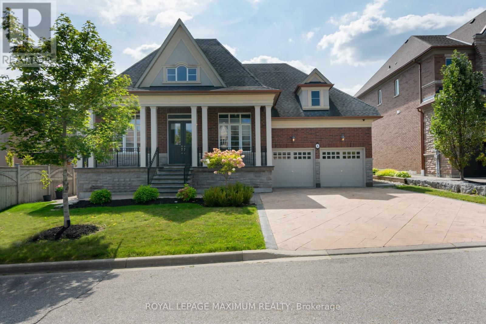 












4 BLUE BEECH TRAIL

,
King,




Ontario
L7B0A1

