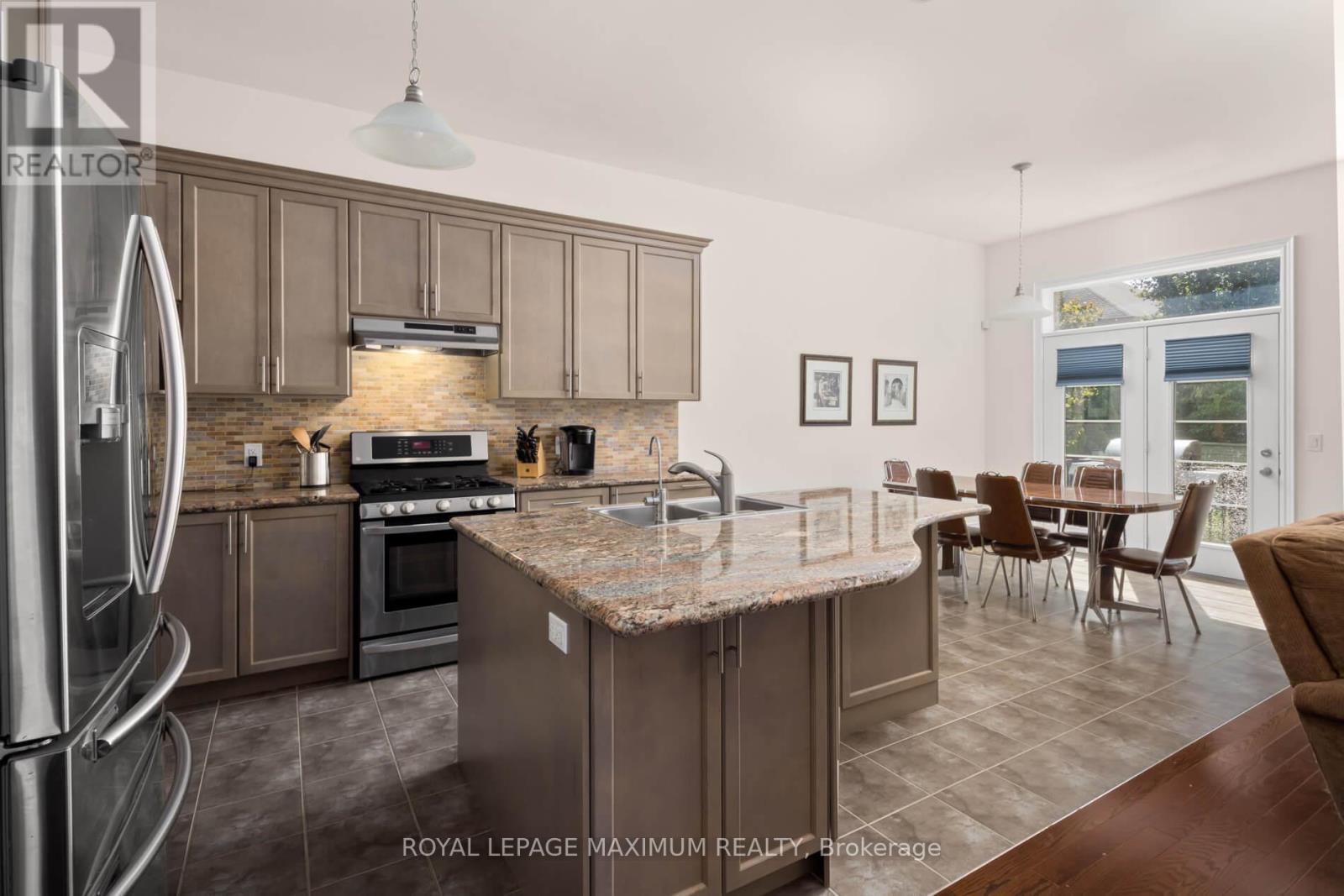 












4 BLUE BEECH TRAIL

,
King,




Ontario
L7B0A1

