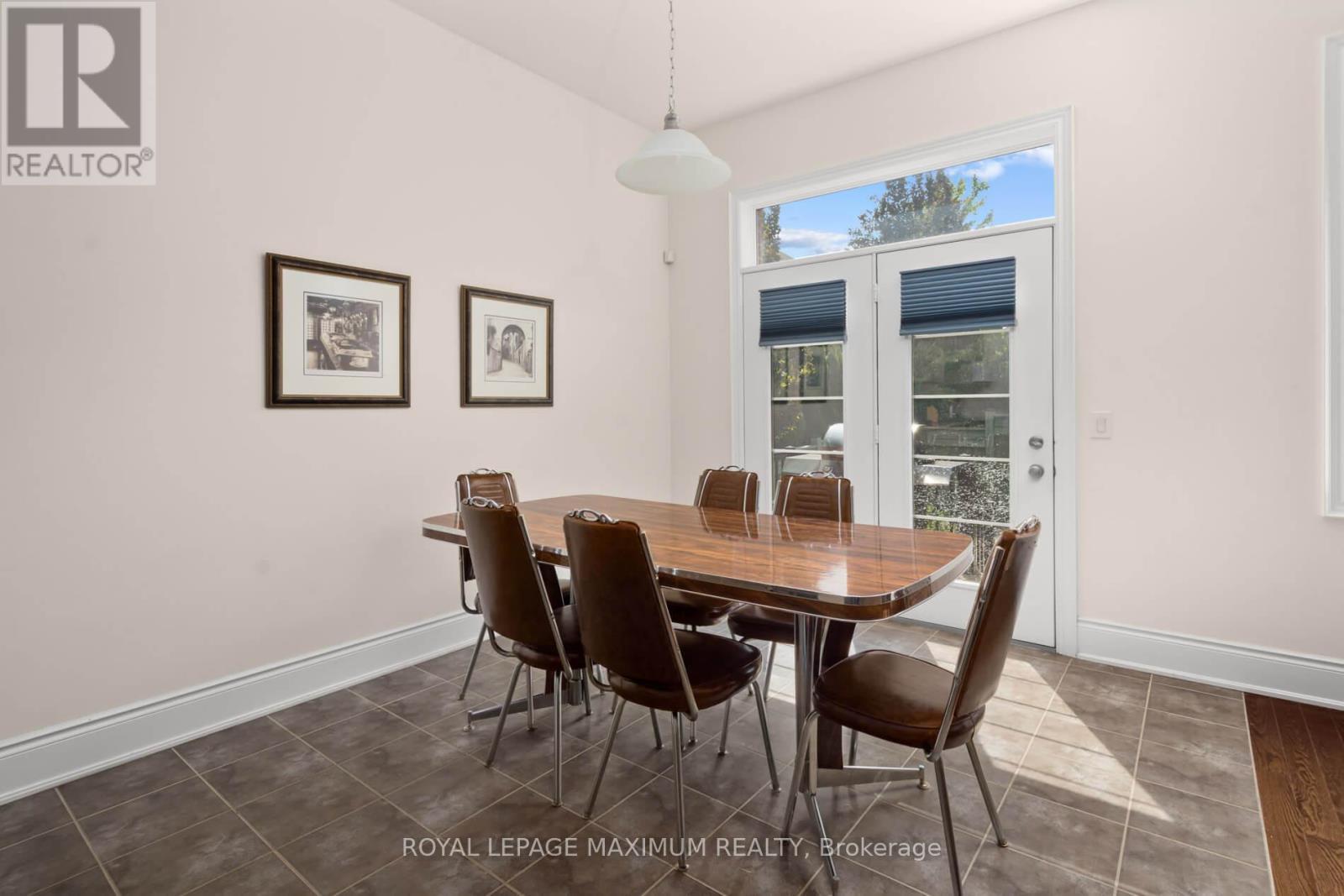 












4 BLUE BEECH TRAIL

,
King,




Ontario
L7B0A1

