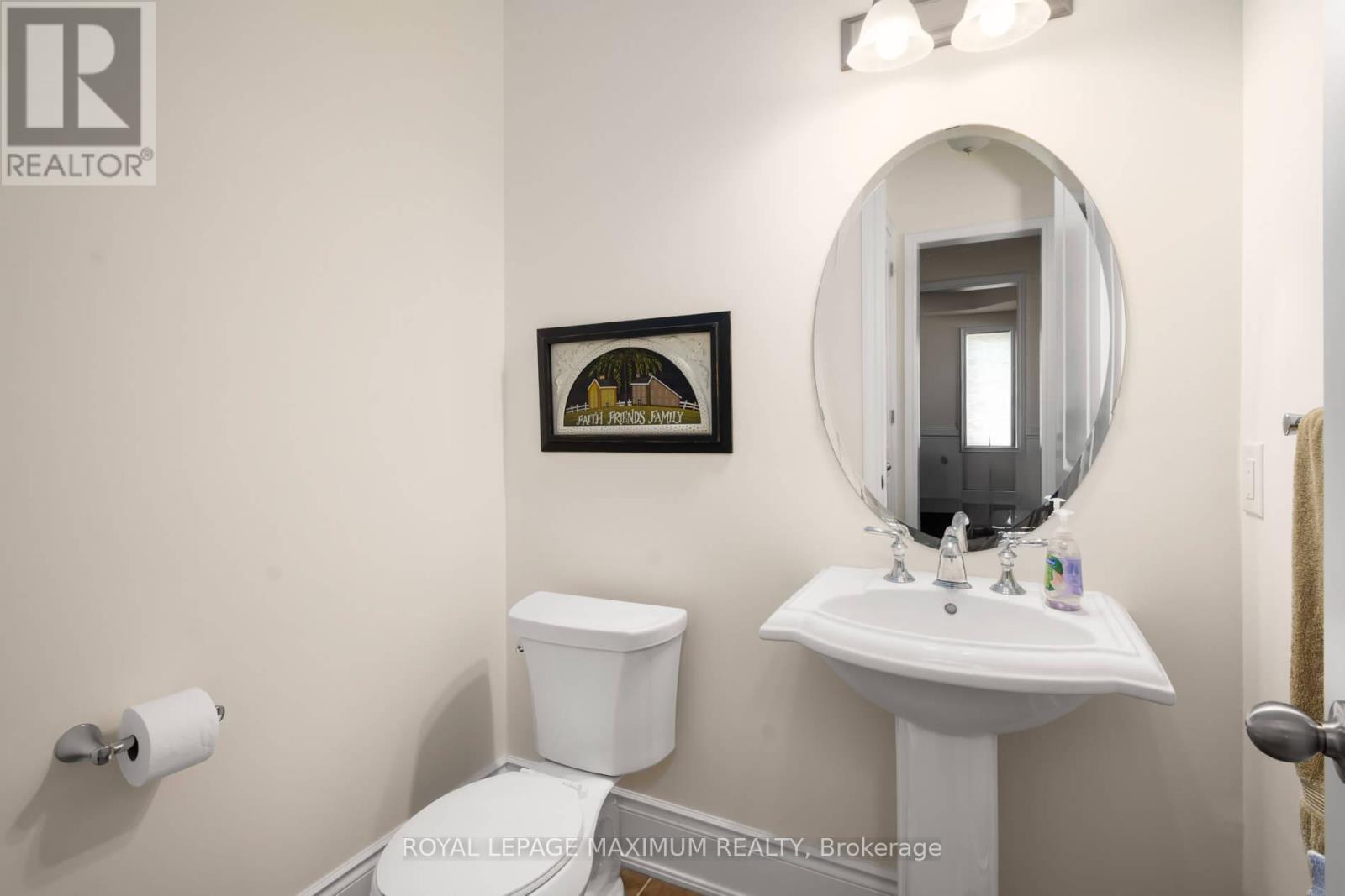 












4 BLUE BEECH TRAIL

,
King,




Ontario
L7B0A1

