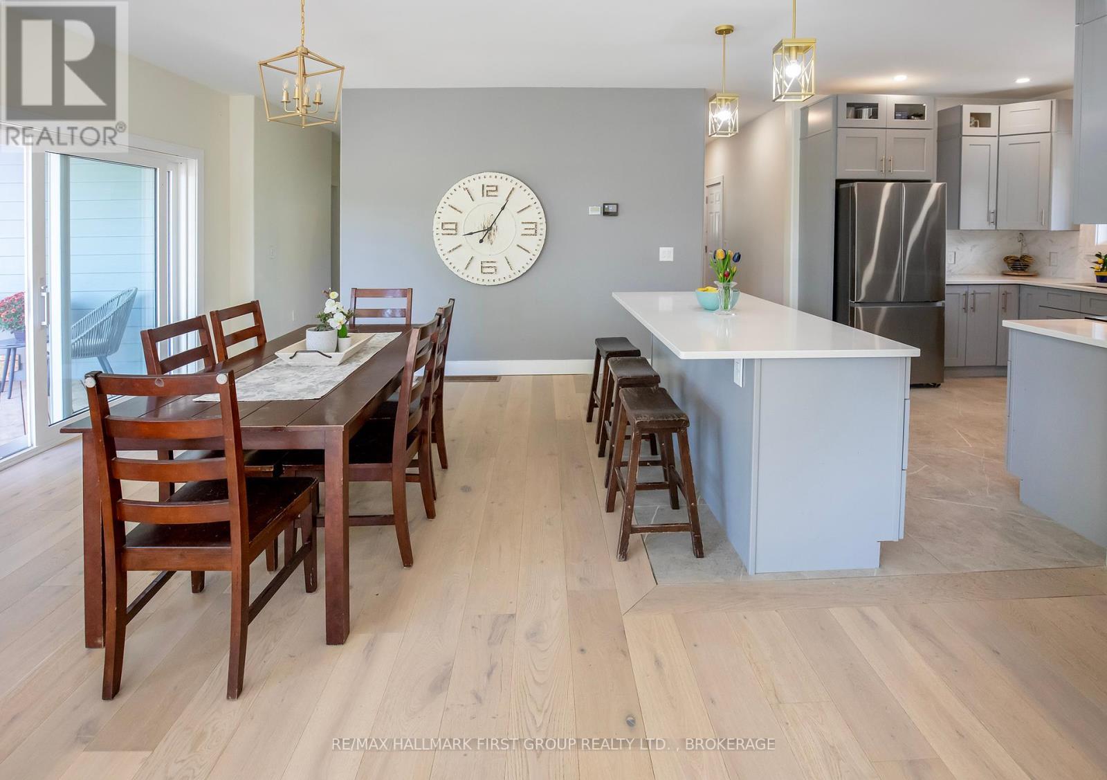 












1054 CRANBERRY COVE LANE

,
Frontenac (Frontenac South),




Ontario
K0H2N0

