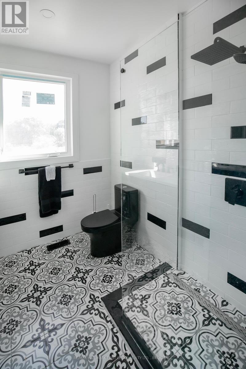 












1054 CRANBERRY COVE LANE

,
Frontenac (Frontenac South),




Ontario
K0H2N0

