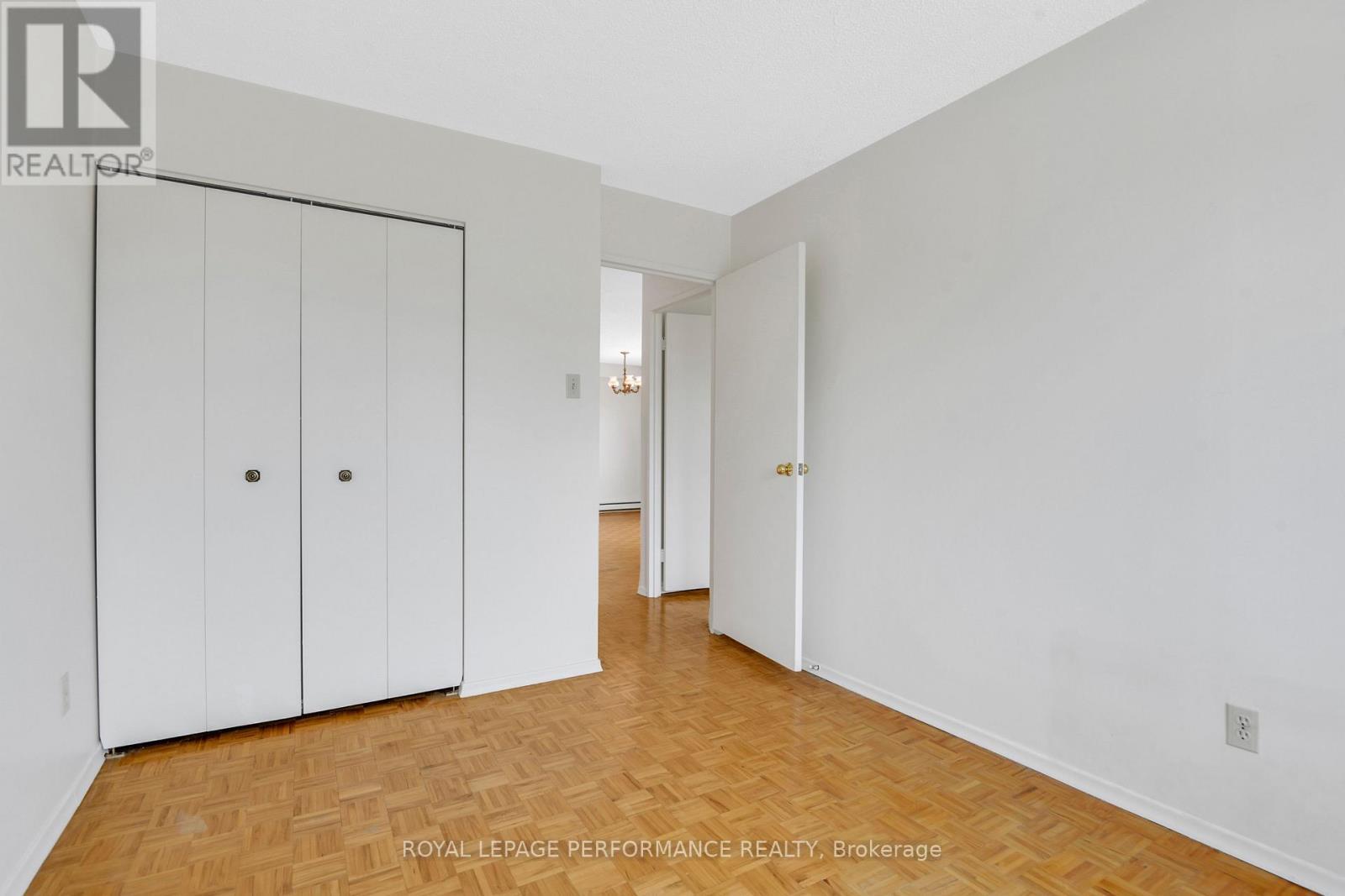 












202 - 158 B MCARTHUR AVENUE

,
Ottawa,




Ontario
K1L8C9

