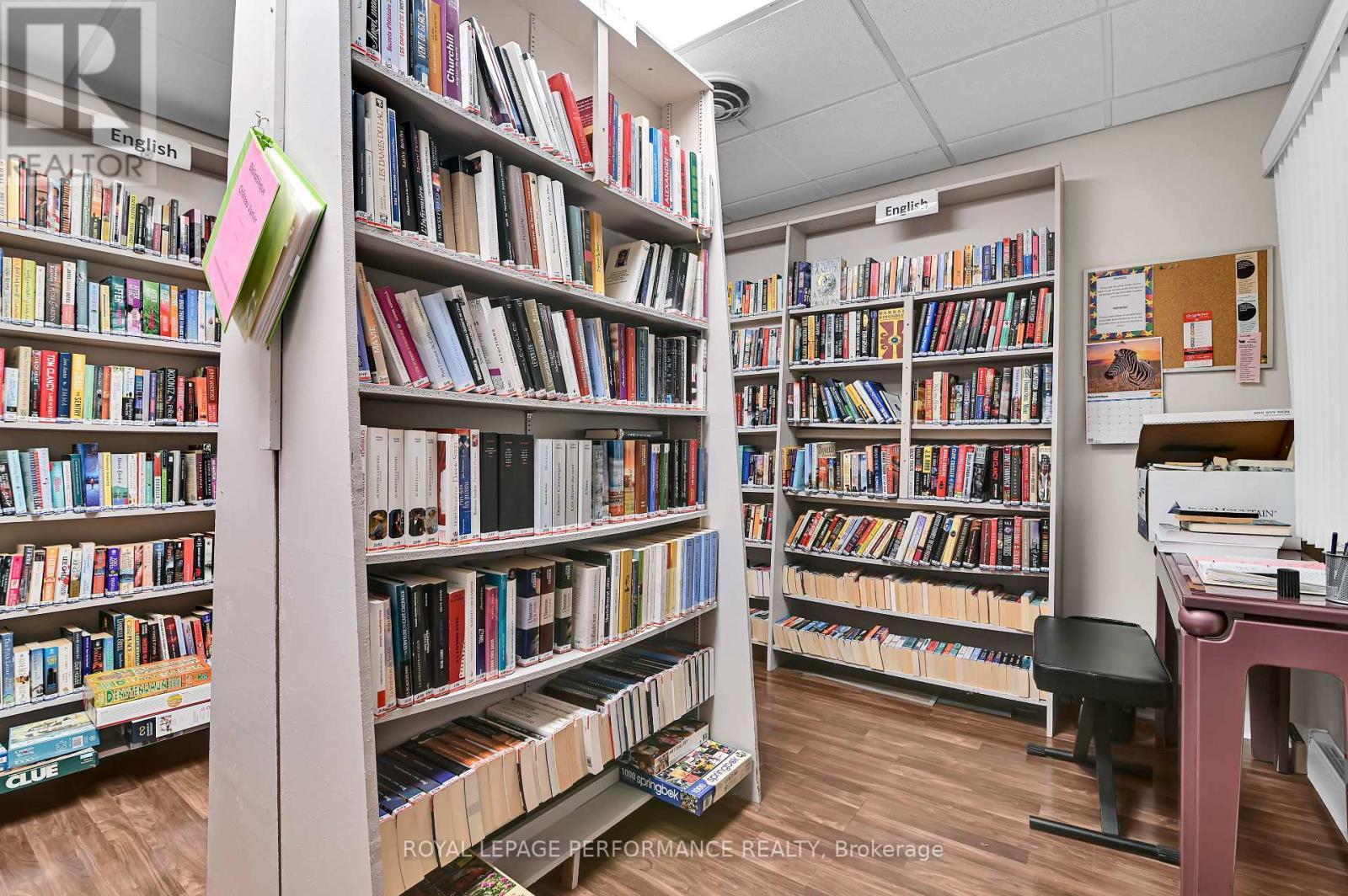 












202 - 158 B MCARTHUR AVENUE

,
Ottawa,




Ontario
K1L8C9

