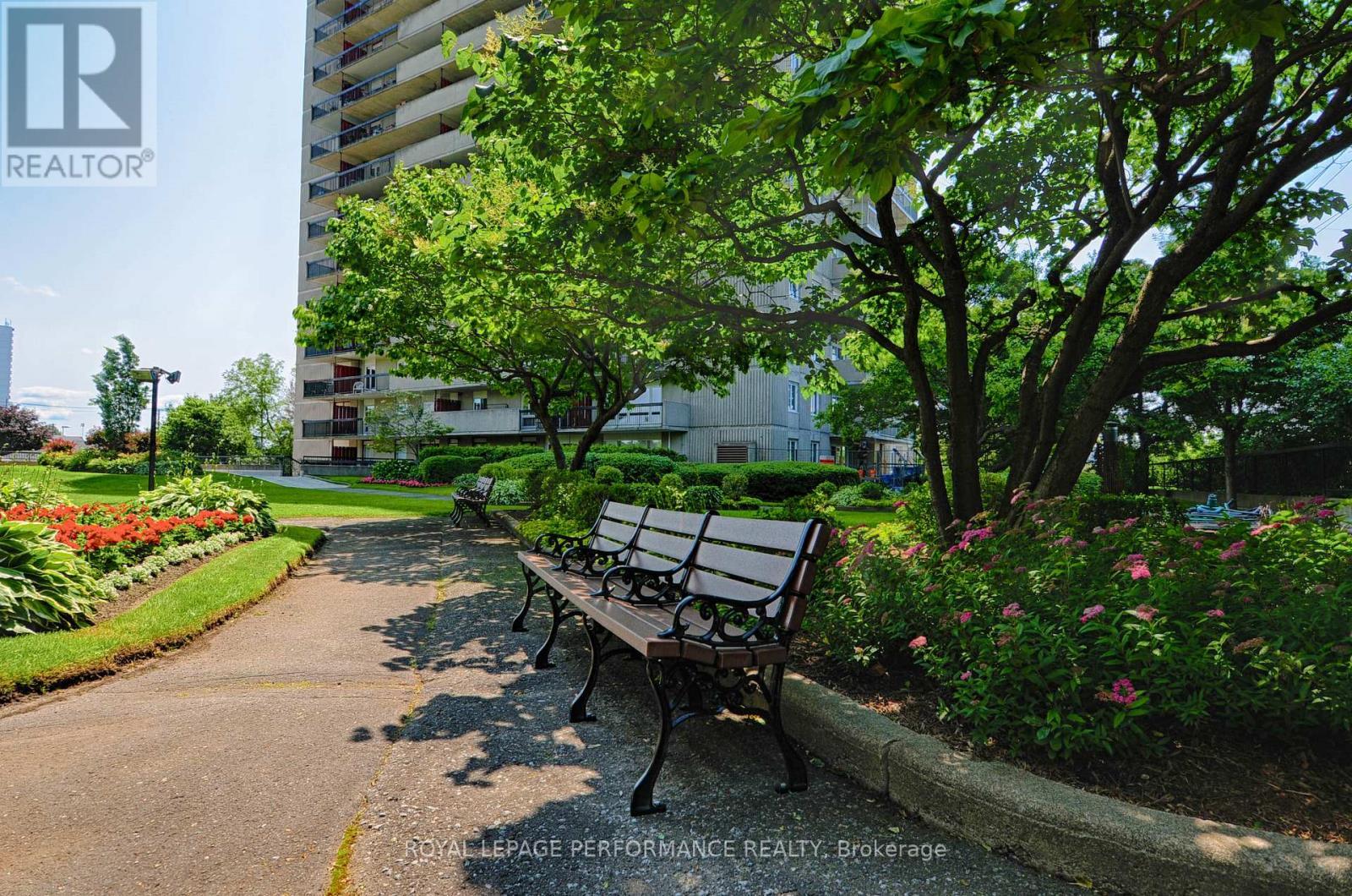 












202 - 158 B MCARTHUR AVENUE

,
Ottawa,




Ontario
K1L8C9

