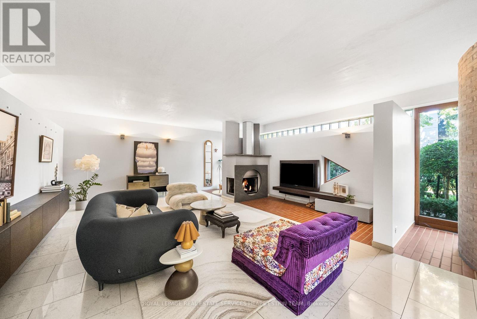 












31 GOVERNORS ROAD

,
Toronto,




Ontario
M4W2E9

