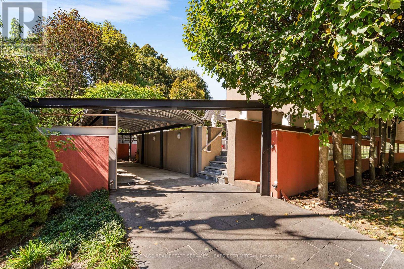 












31 GOVERNORS ROAD

,
Toronto,




Ontario
M4W2E9

