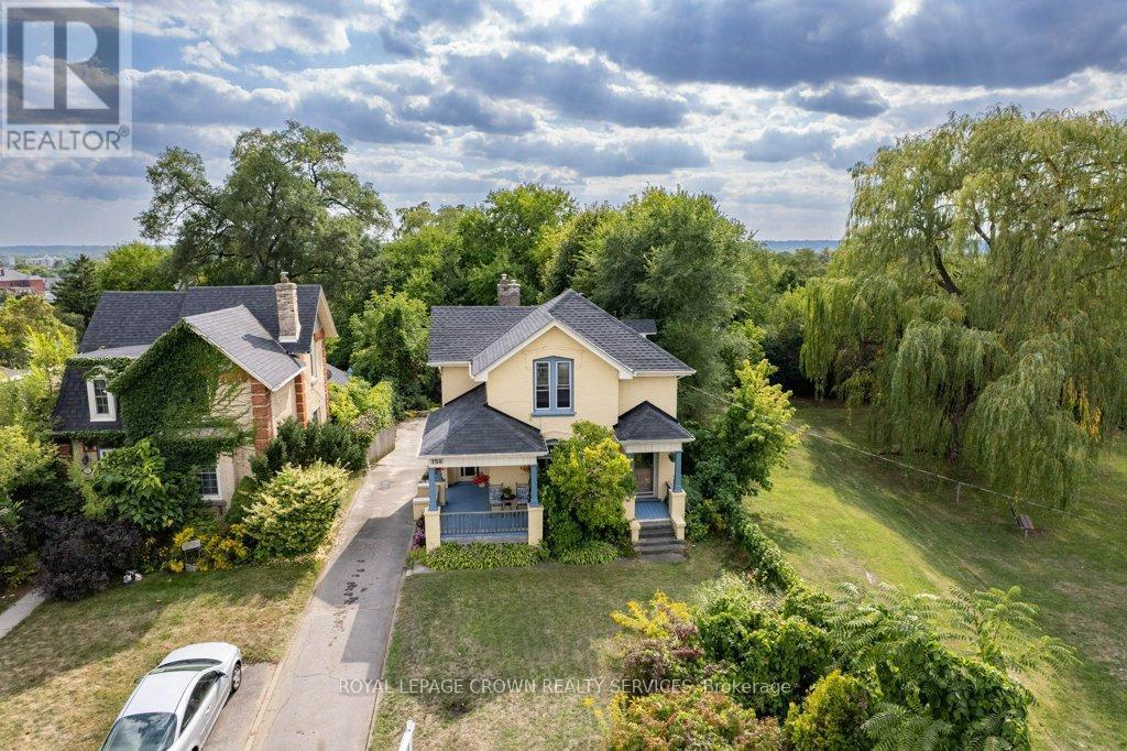 












158 TERRACE HILL STREET

,
Brantford,




Ontario
N3R1G6

