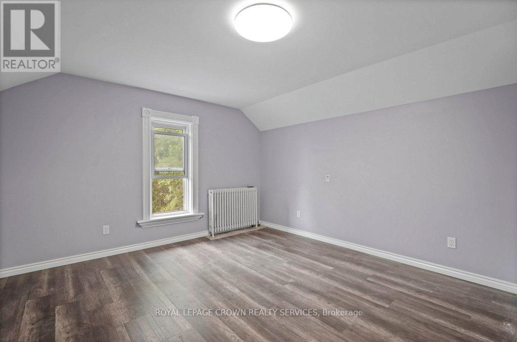 












158 TERRACE HILL STREET

,
Brantford,




Ontario
N3R1G6

