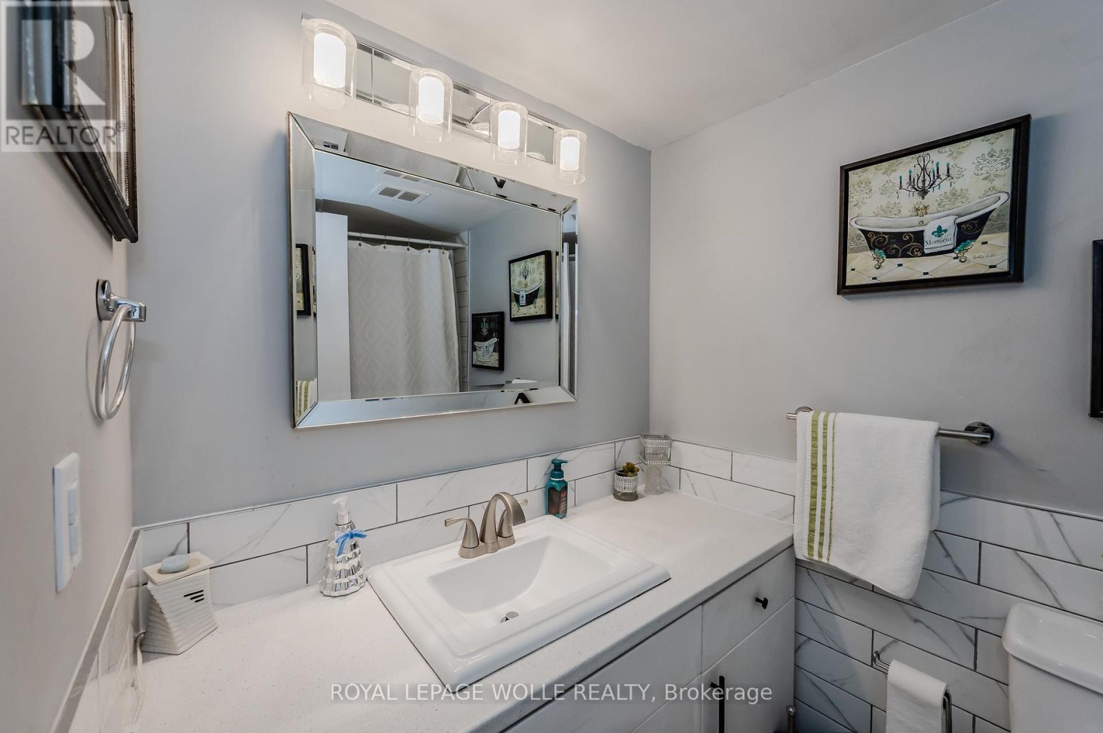 












801 - 65 WESTMOUNT ROAD N

,
Waterloo,




Ontario
N2L5G6

