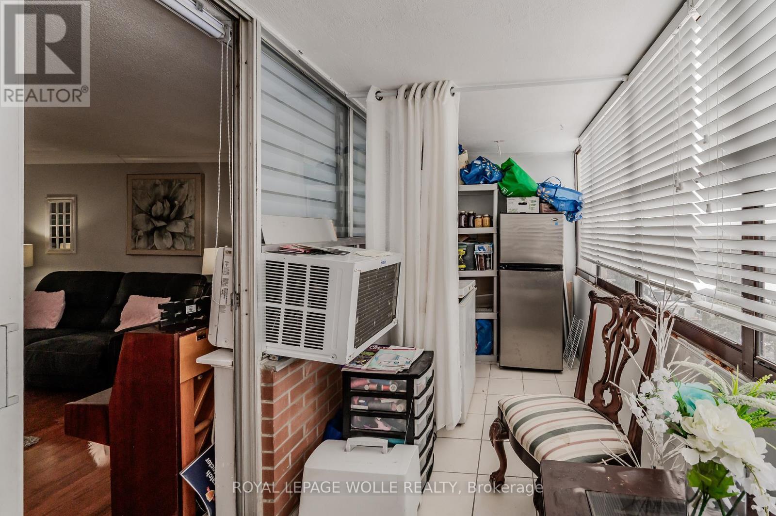 












801 - 65 WESTMOUNT ROAD N

,
Waterloo,




Ontario
N2L5G6

