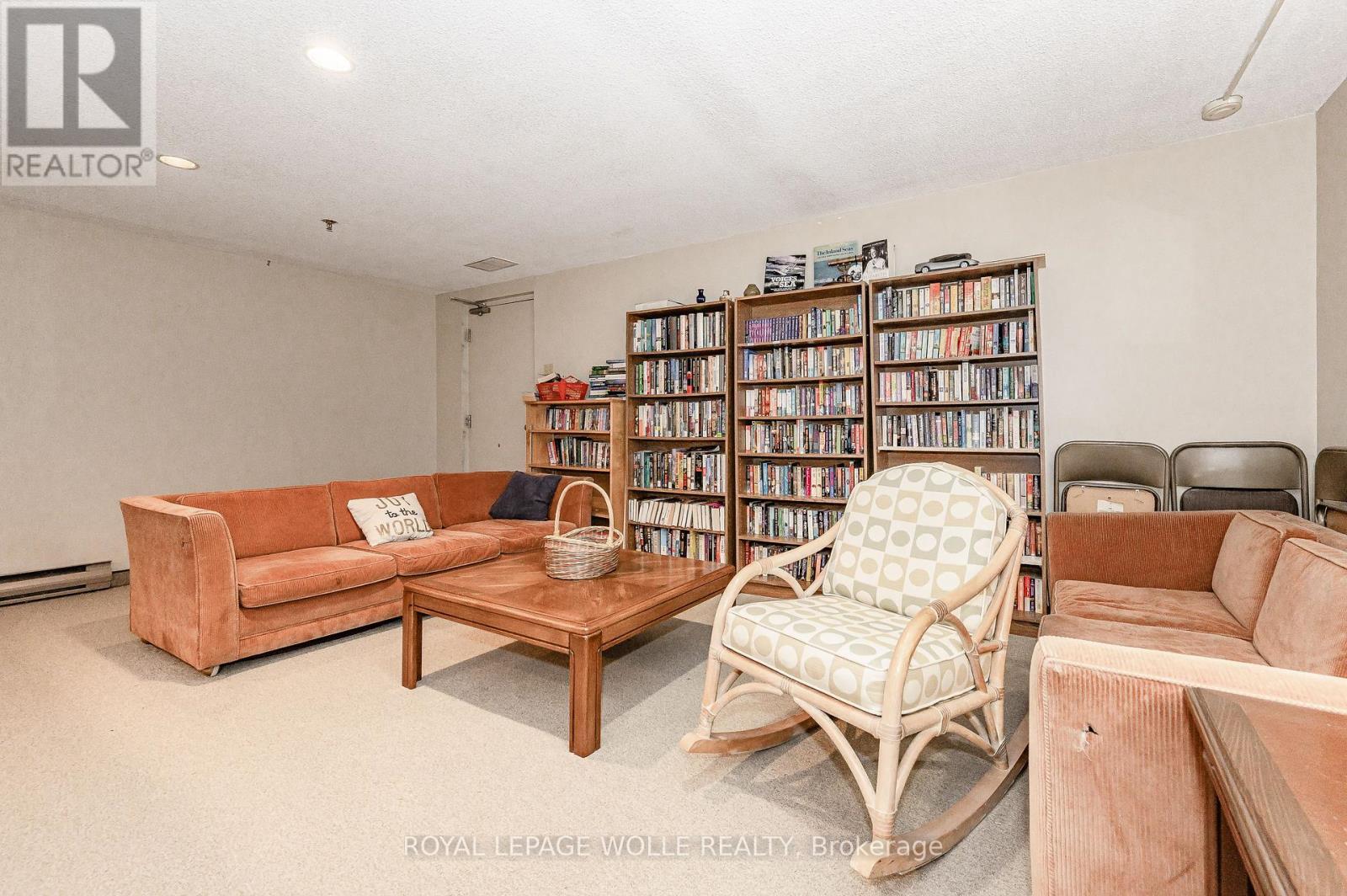 












801 - 65 WESTMOUNT ROAD N

,
Waterloo,




Ontario
N2L5G6

