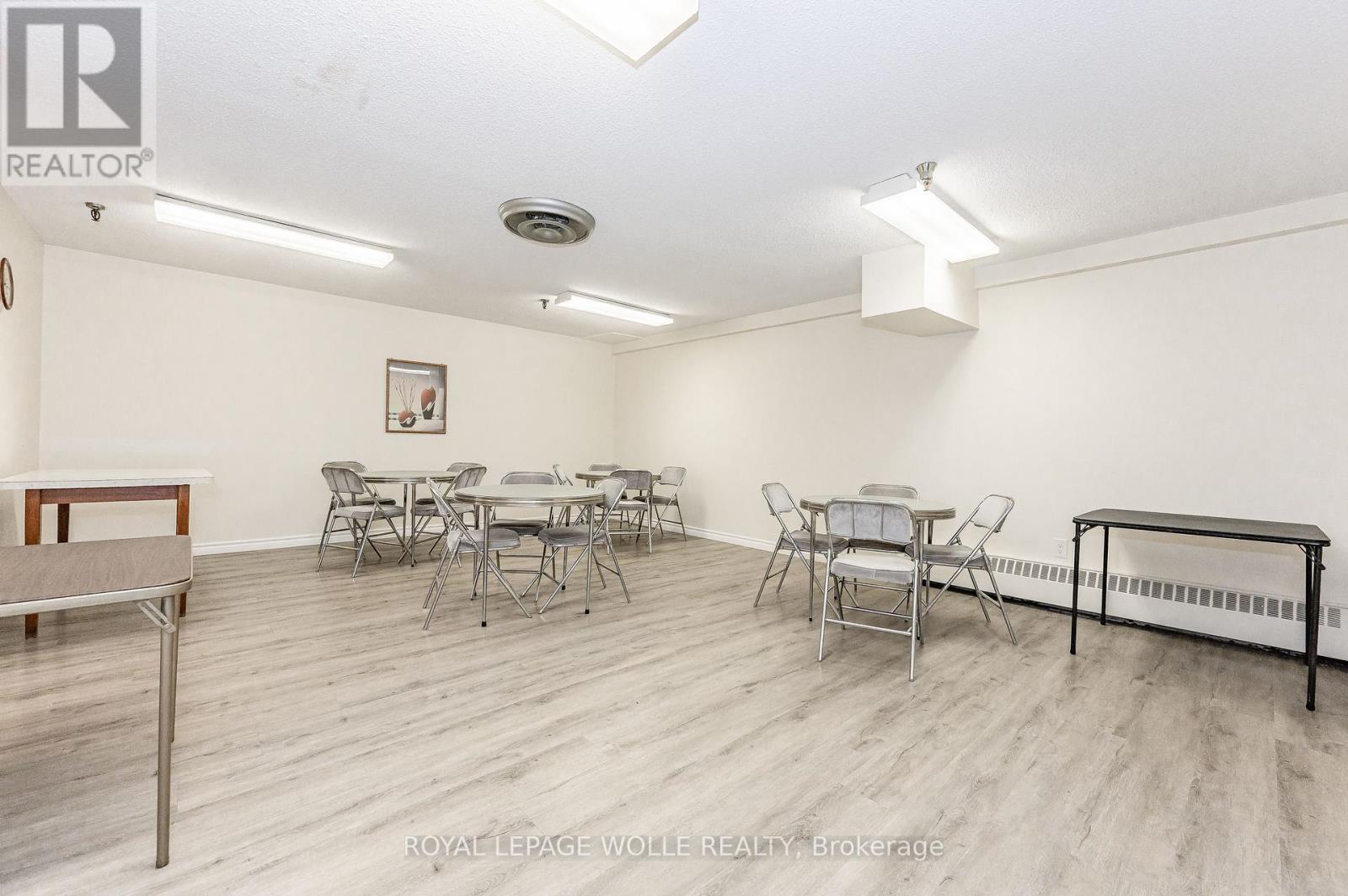 












801 - 65 WESTMOUNT ROAD N

,
Waterloo,




Ontario
N2L5G6

