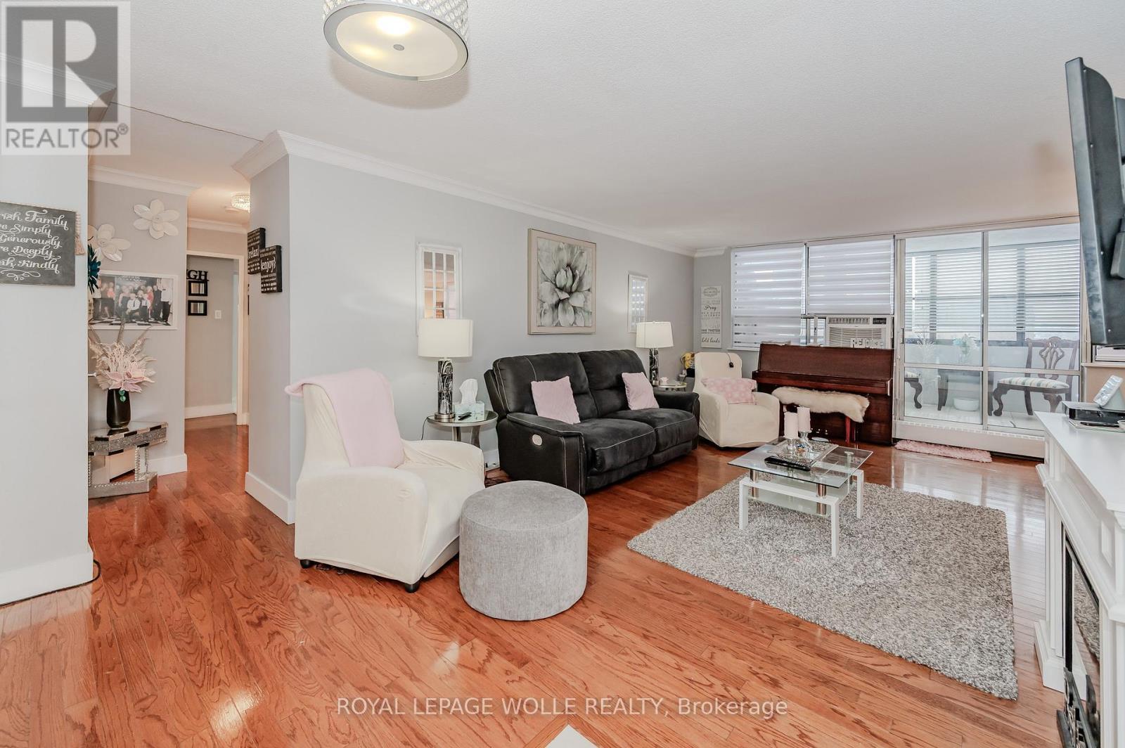 












801 - 65 WESTMOUNT ROAD N

,
Waterloo,




Ontario
N2L5G6

