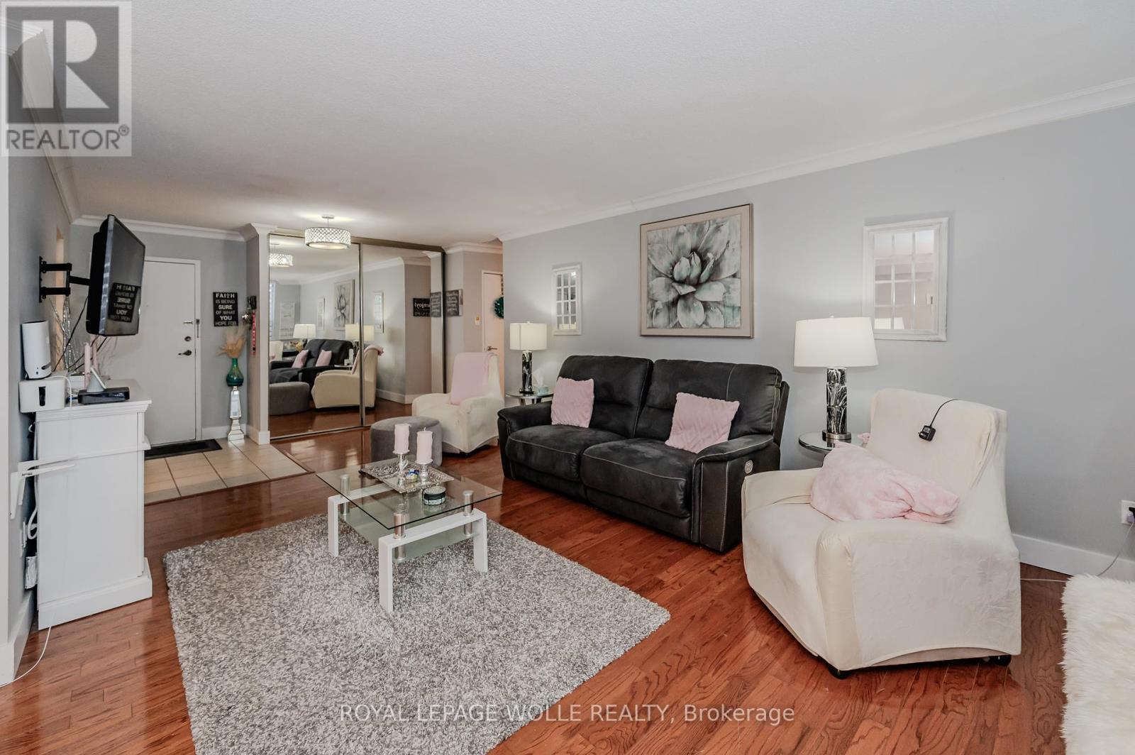 












801 - 65 WESTMOUNT ROAD N

,
Waterloo,




Ontario
N2L5G6

