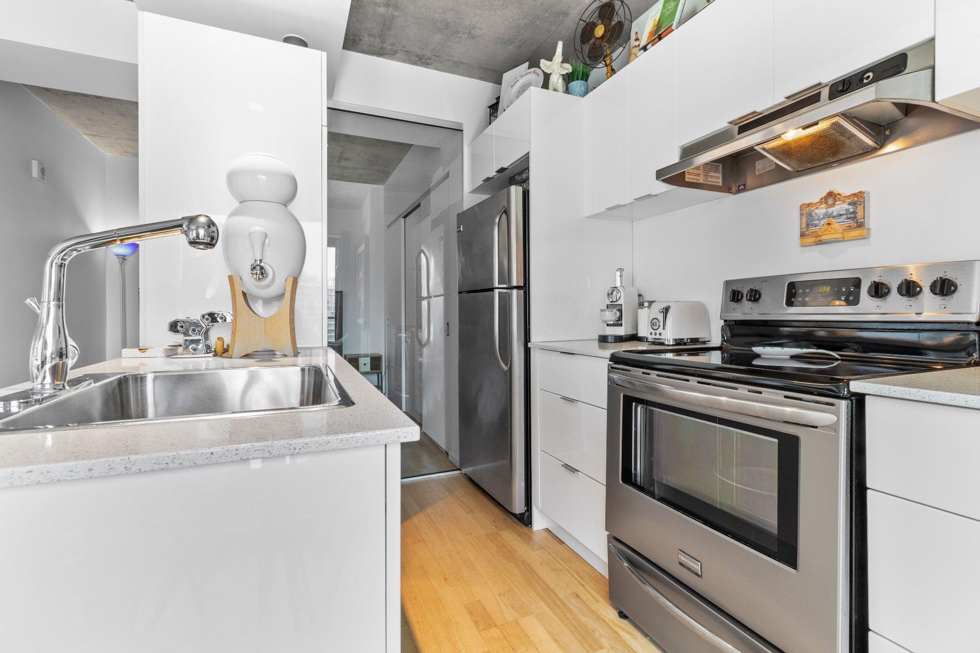 









1085


Rue Smith

, 1503,
Montréal (Le Sud-Ouest),




QC
H3C0L9

