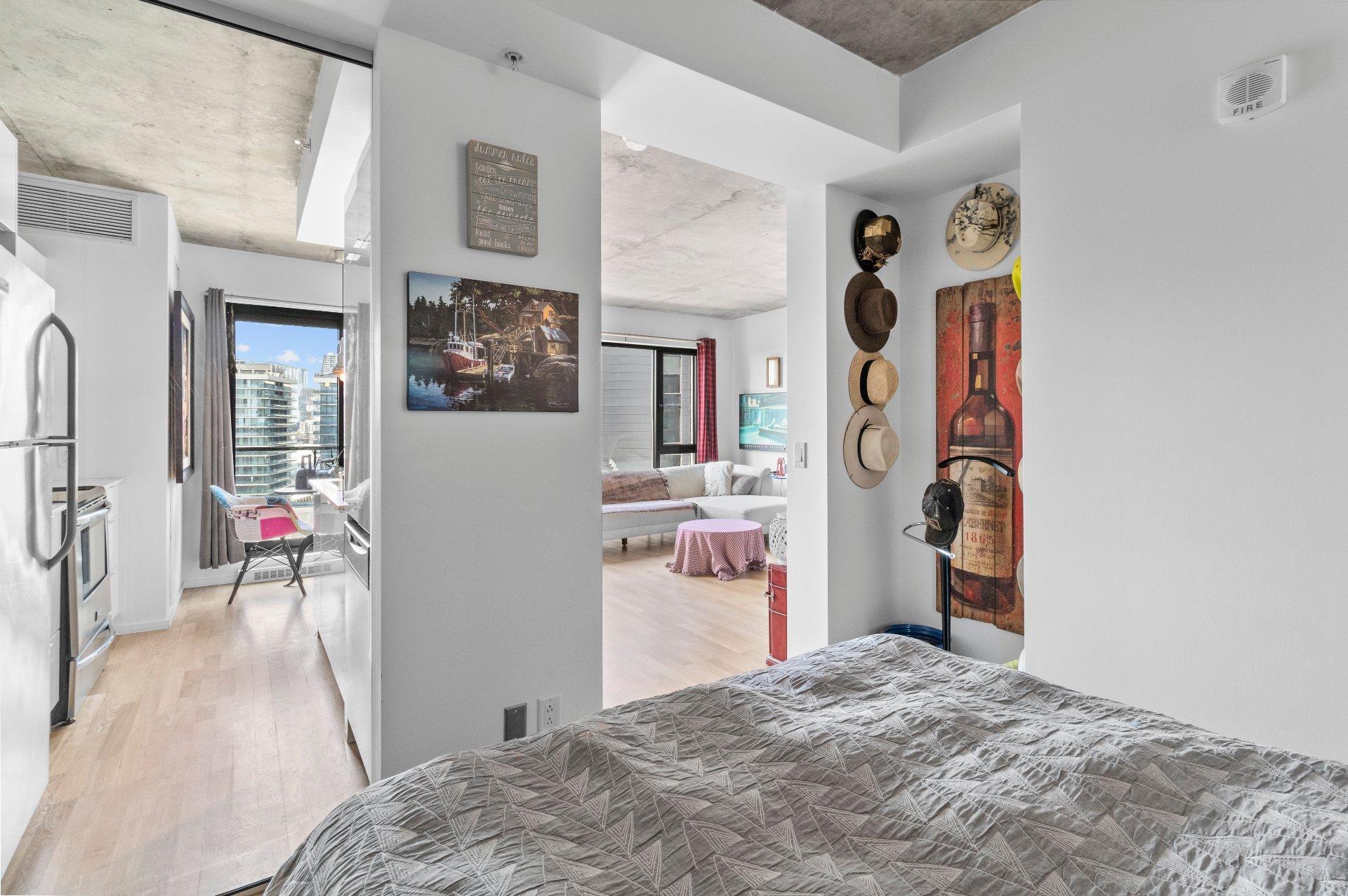 









1085


Rue Smith

, 1503,
Montréal (Le Sud-Ouest),




QC
H3C0L9


