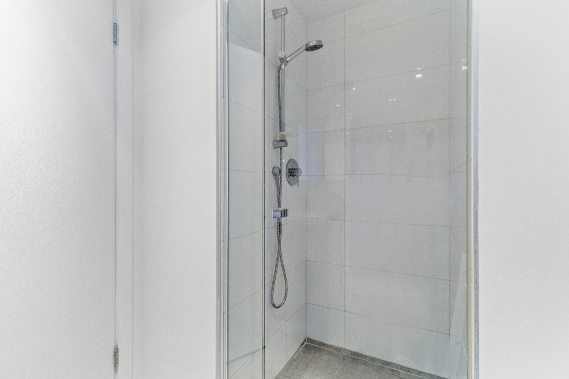 









1085


Rue Smith

, 1503,
Montréal (Le Sud-Ouest),




QC
H3C0L9

