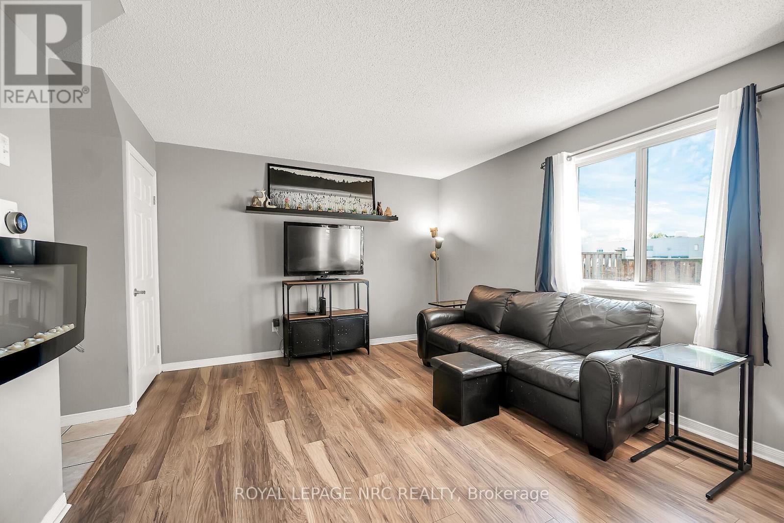 












30 - 40 BRAEMAR AVENUE

,
Haldimand,




Ontario
N3W2N1

