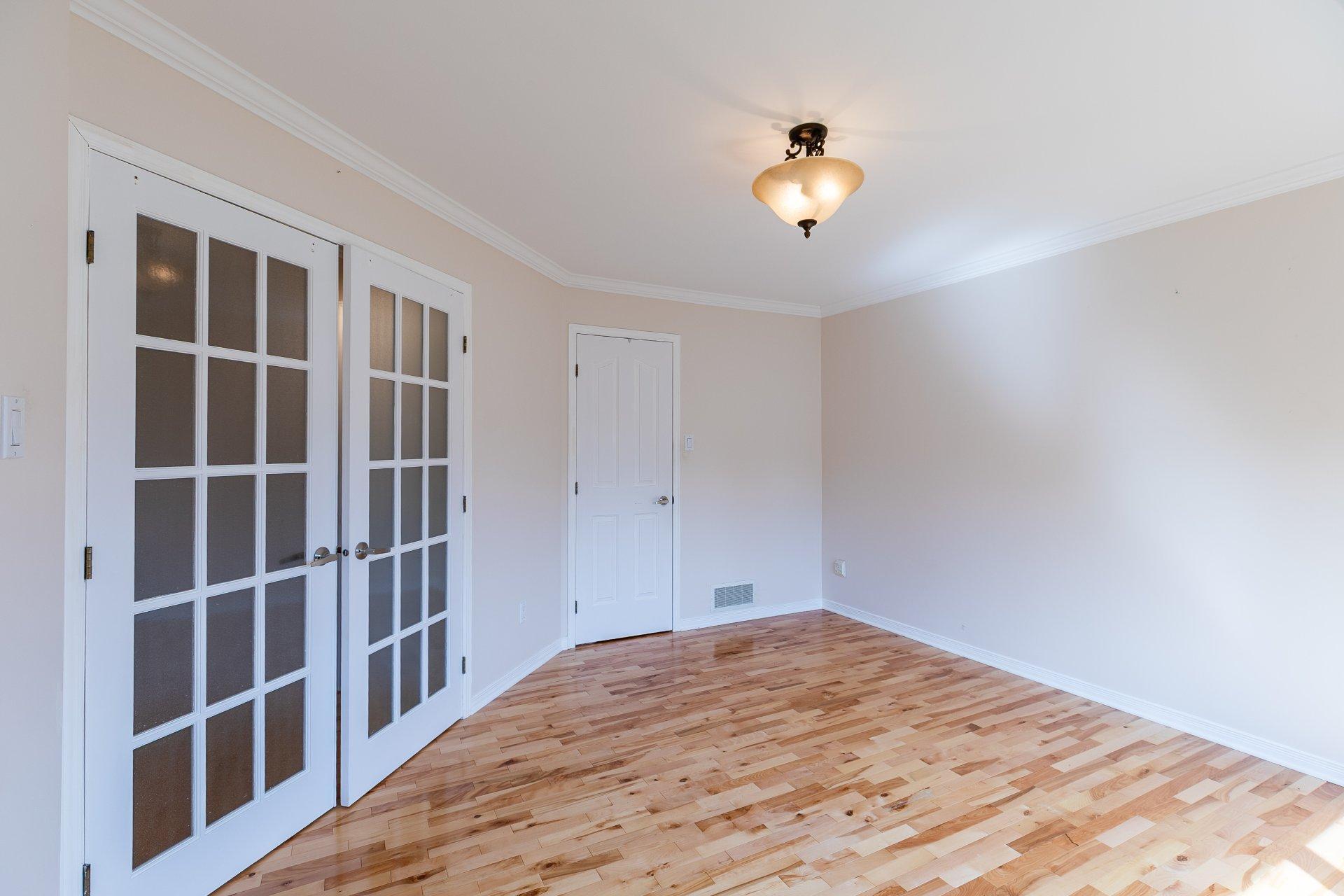 









1344


Rue des Hirondelles

,
Gatineau (Gatineau),




QC
J8R2Z7

