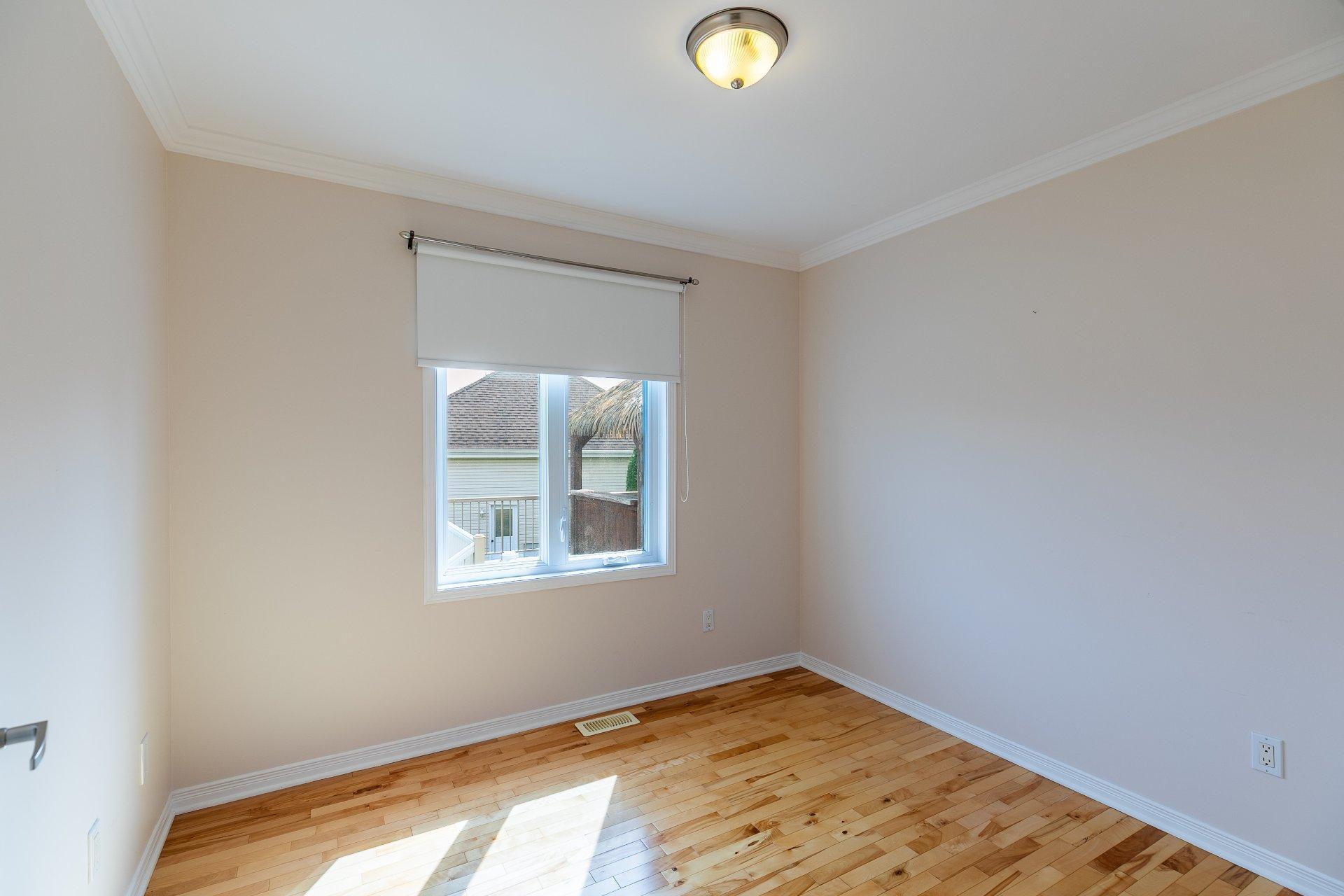 









1344


Rue des Hirondelles

,
Gatineau (Gatineau),




QC
J8R2Z7

