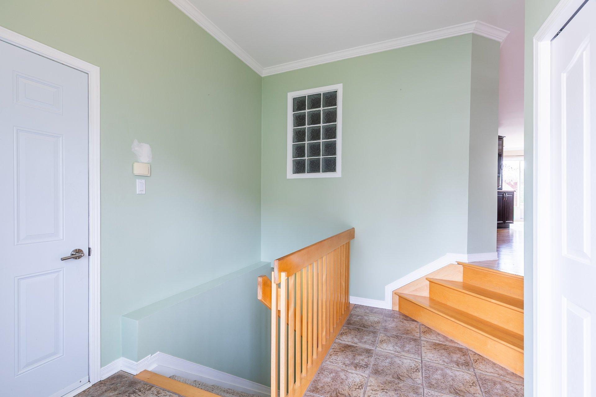 









1344


Rue des Hirondelles

,
Gatineau (Gatineau),




QC
J8R2Z7

