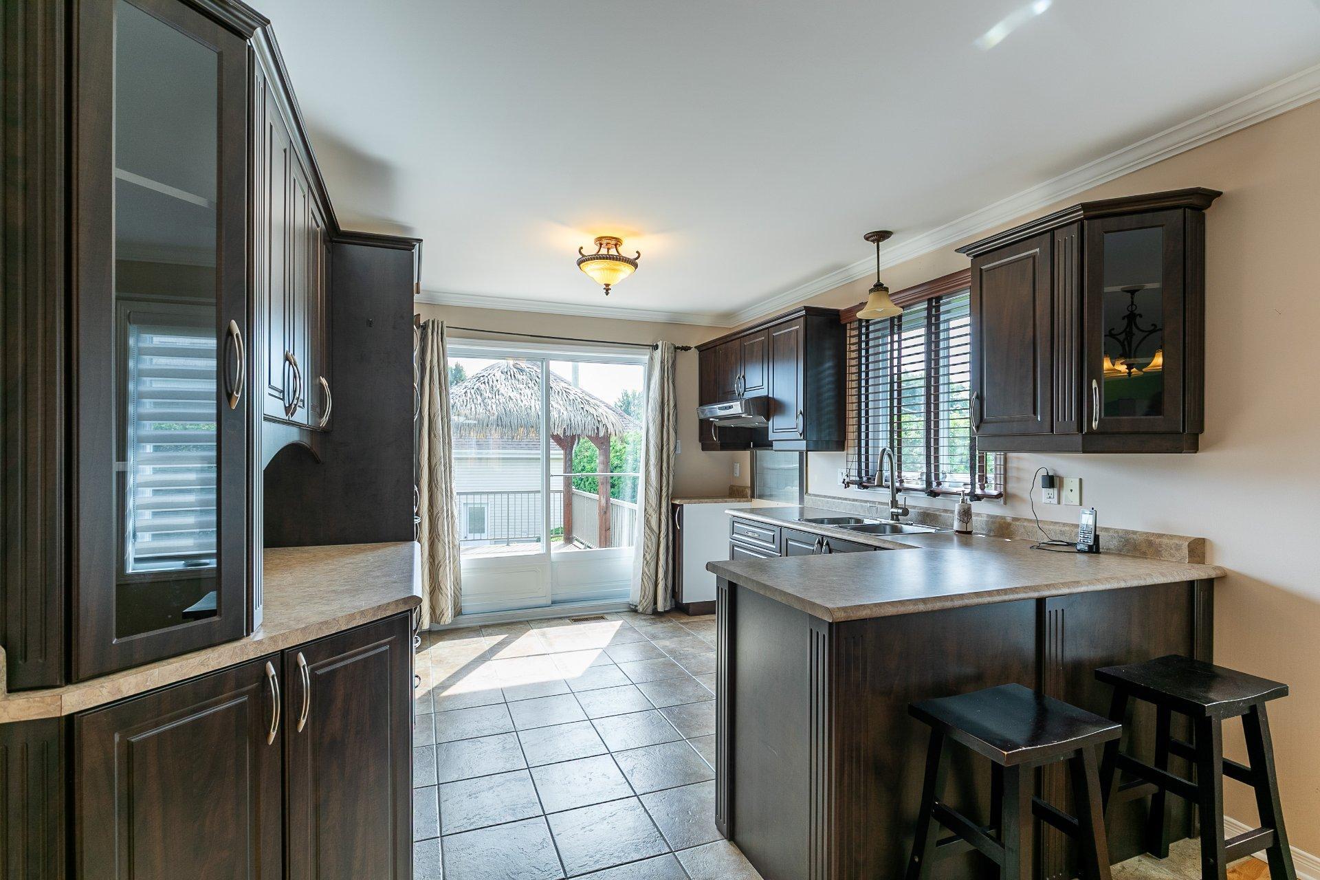 









1344


Rue des Hirondelles

,
Gatineau (Gatineau),




QC
J8R2Z7

