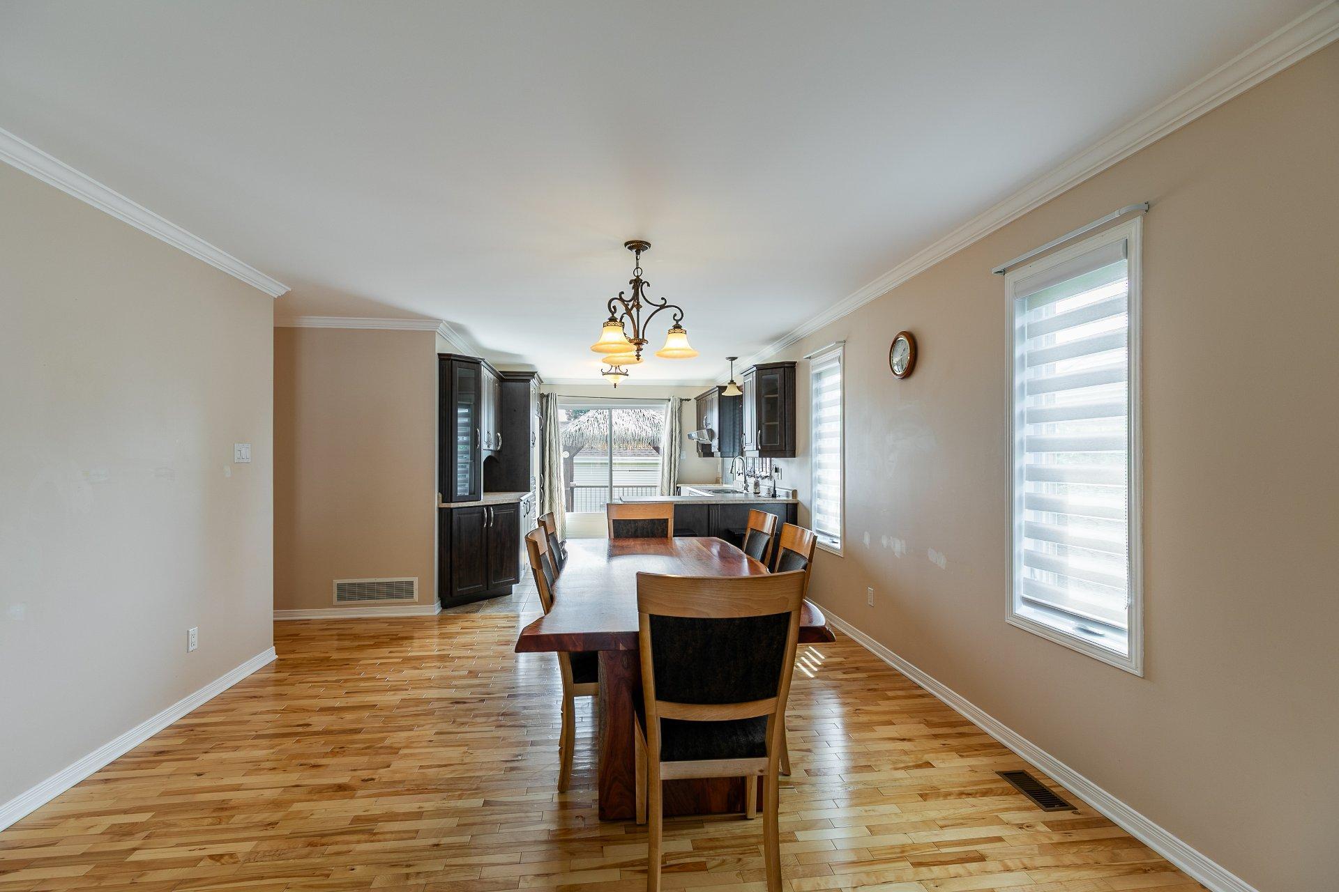 









1344


Rue des Hirondelles

,
Gatineau (Gatineau),




QC
J8R2Z7


