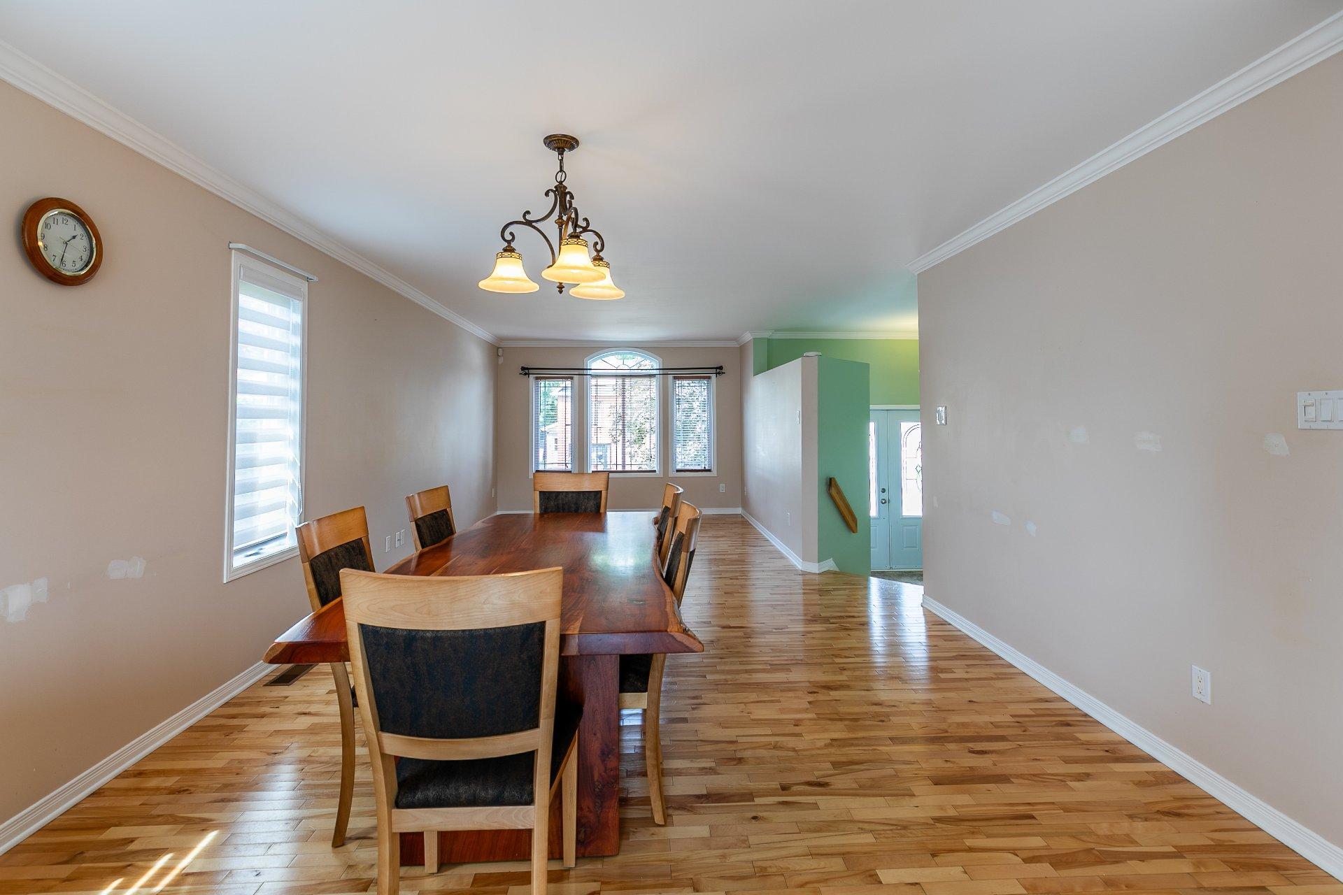 









1344


Rue des Hirondelles

,
Gatineau (Gatineau),




QC
J8R2Z7

