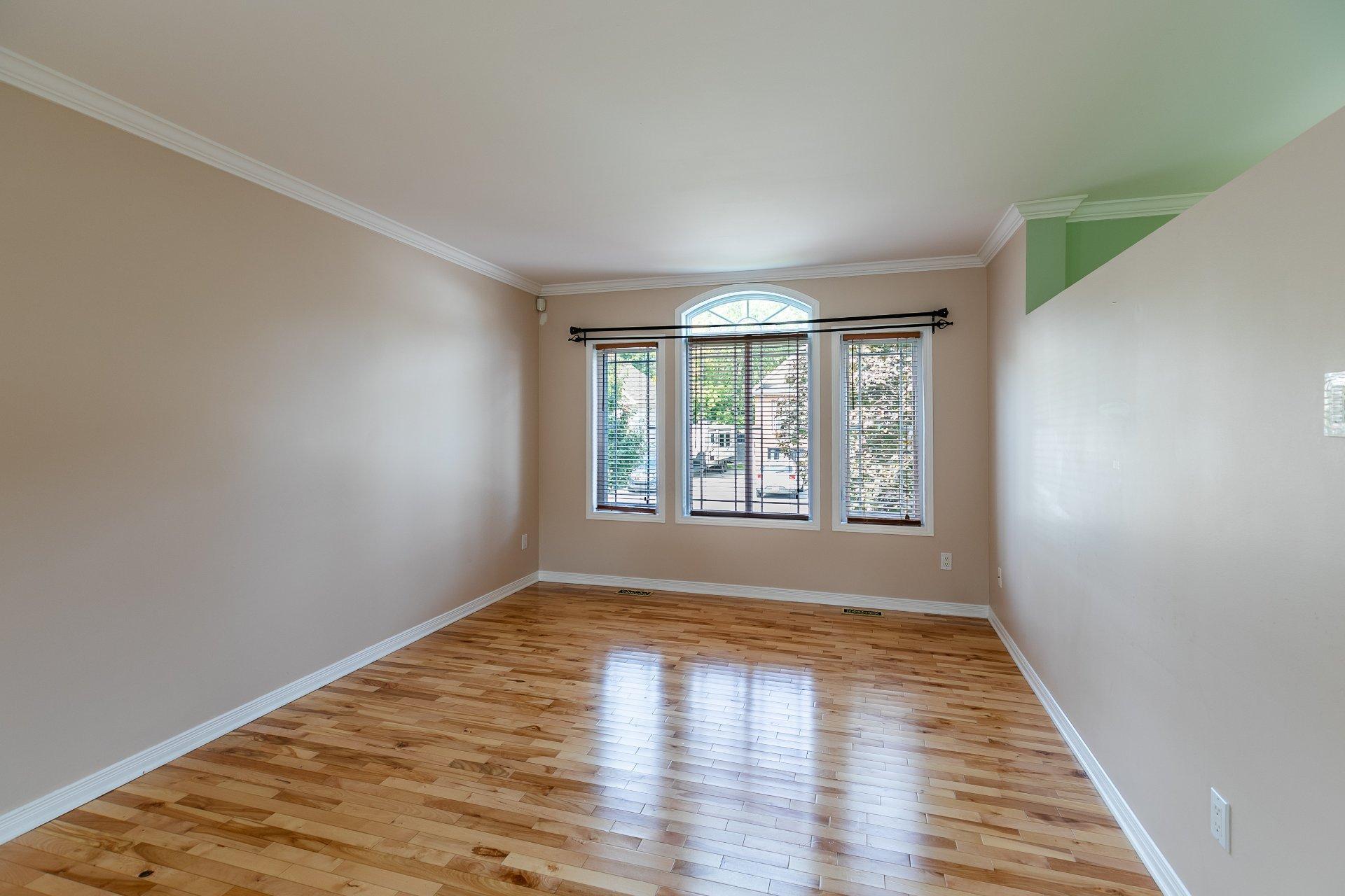 









1344


Rue des Hirondelles

,
Gatineau (Gatineau),




QC
J8R2Z7

