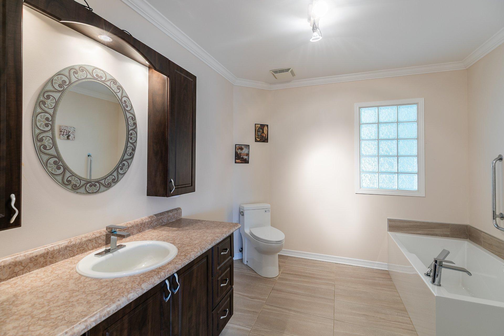 









1344


Rue des Hirondelles

,
Gatineau (Gatineau),




QC
J8R2Z7

