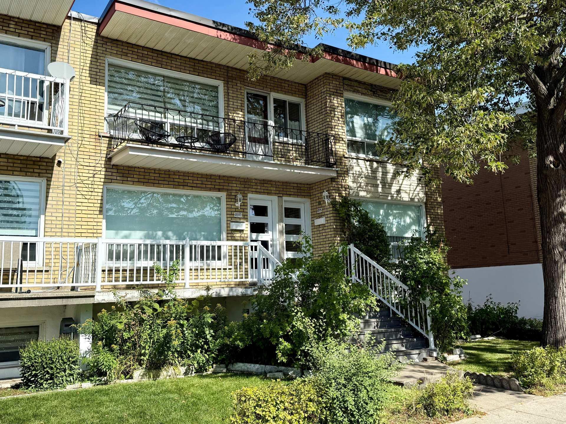 









11595


Rue Joseph-Casavant

,
Montréal (Ahuntsic-Cartierville),




QC
H3M2B9

