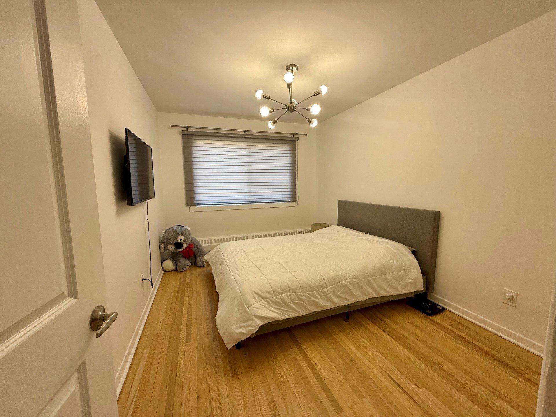 









11595


Rue Joseph-Casavant

,
Montréal (Ahuntsic-Cartierville),




QC
H3M2B9

