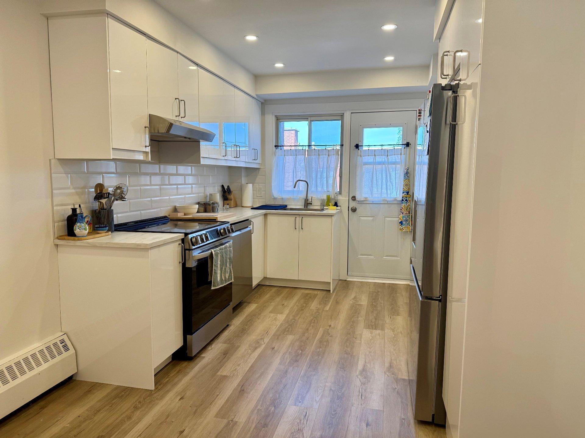 









11595


Rue Joseph-Casavant

,
Montréal (Ahuntsic-Cartierville),




QC
H3M2B9

